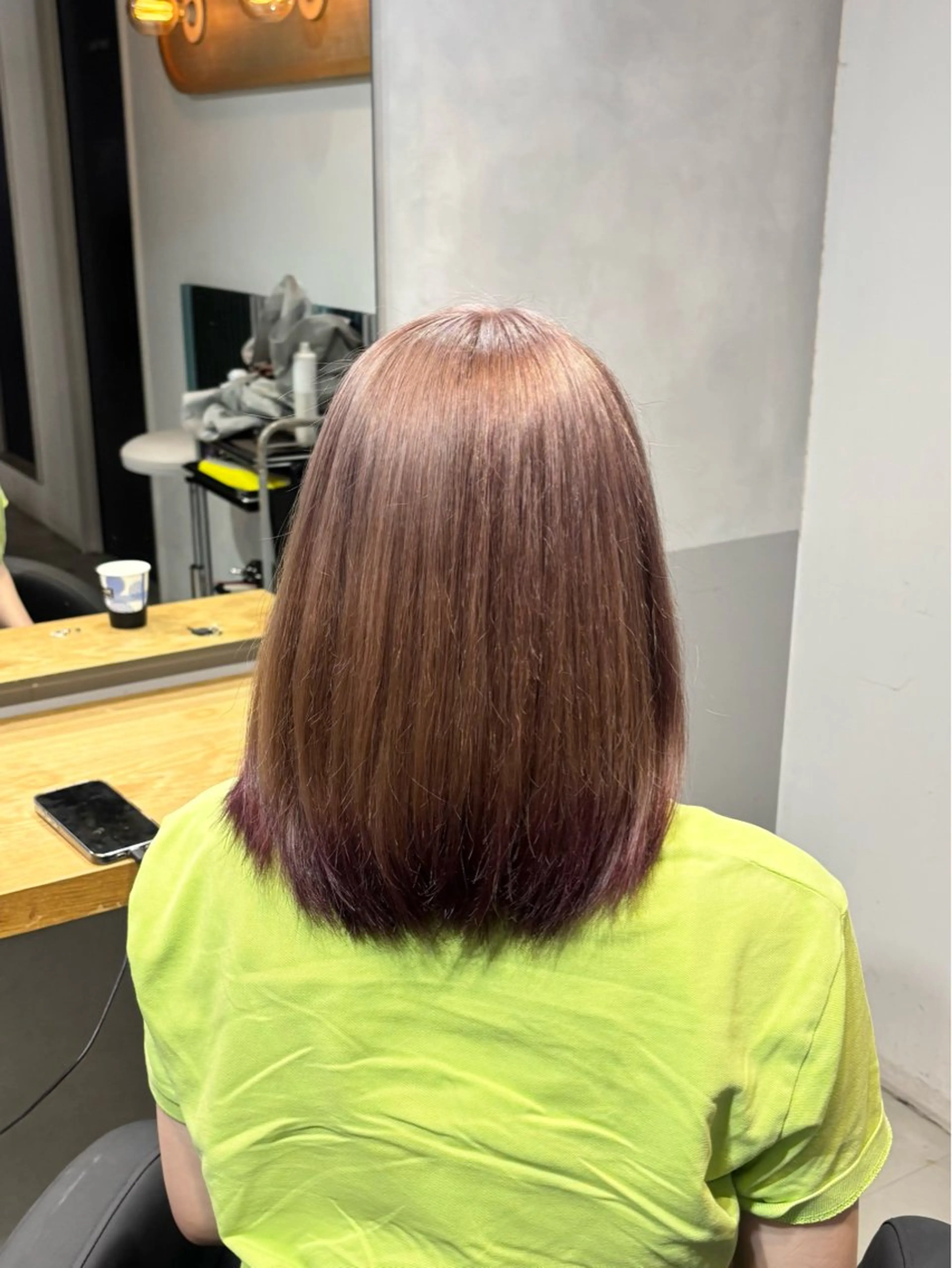 ミディアム カラー ヘアカラー トリートメント 💎ハイトーン/艶 カラー モエカ💎のヘアスタイル