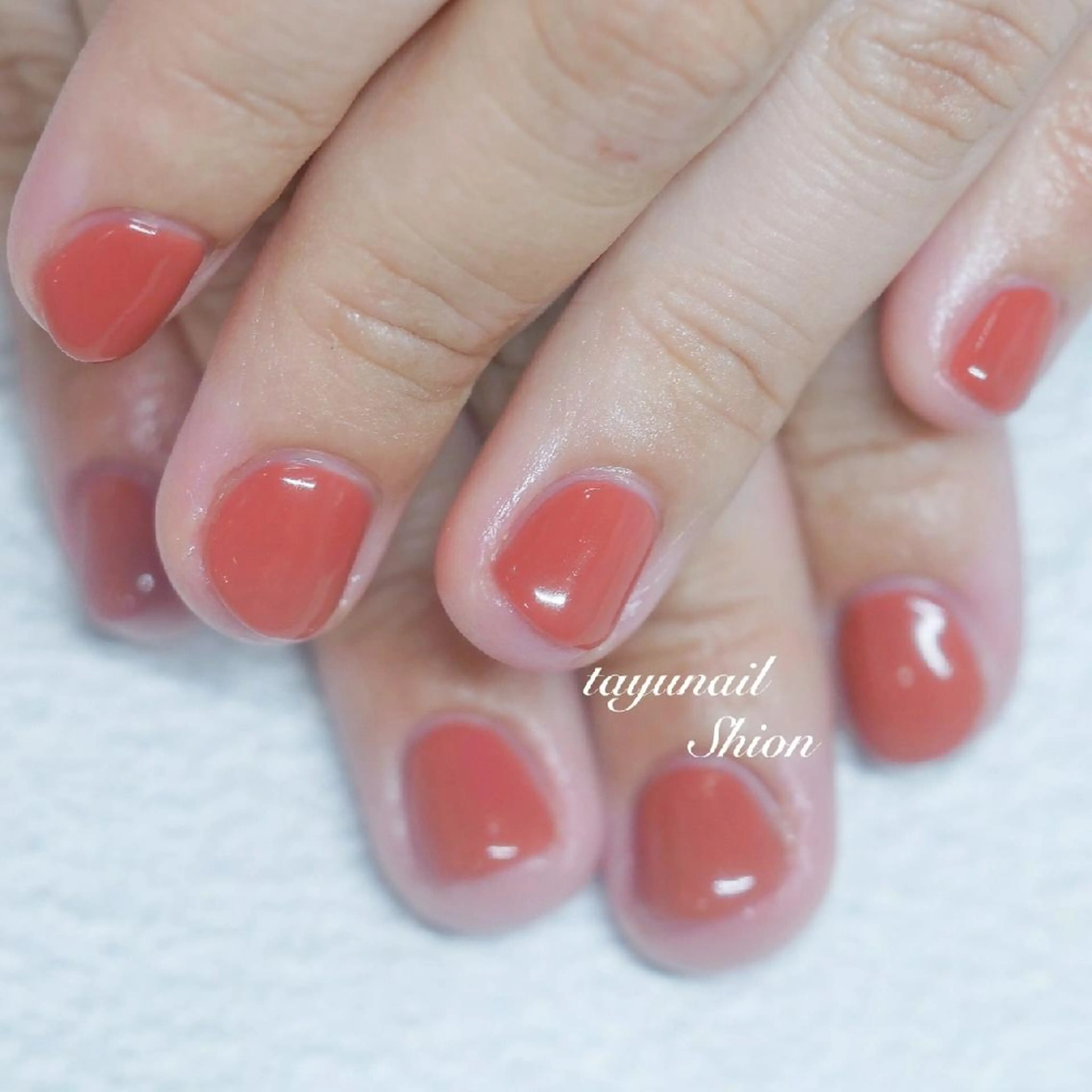 ネイル ブルー ジェルネイル 氷ネイル・うるうるネイル ワンカラーネイル パラジェル ネイルサロン 【たゆnail】のネイルデザイン