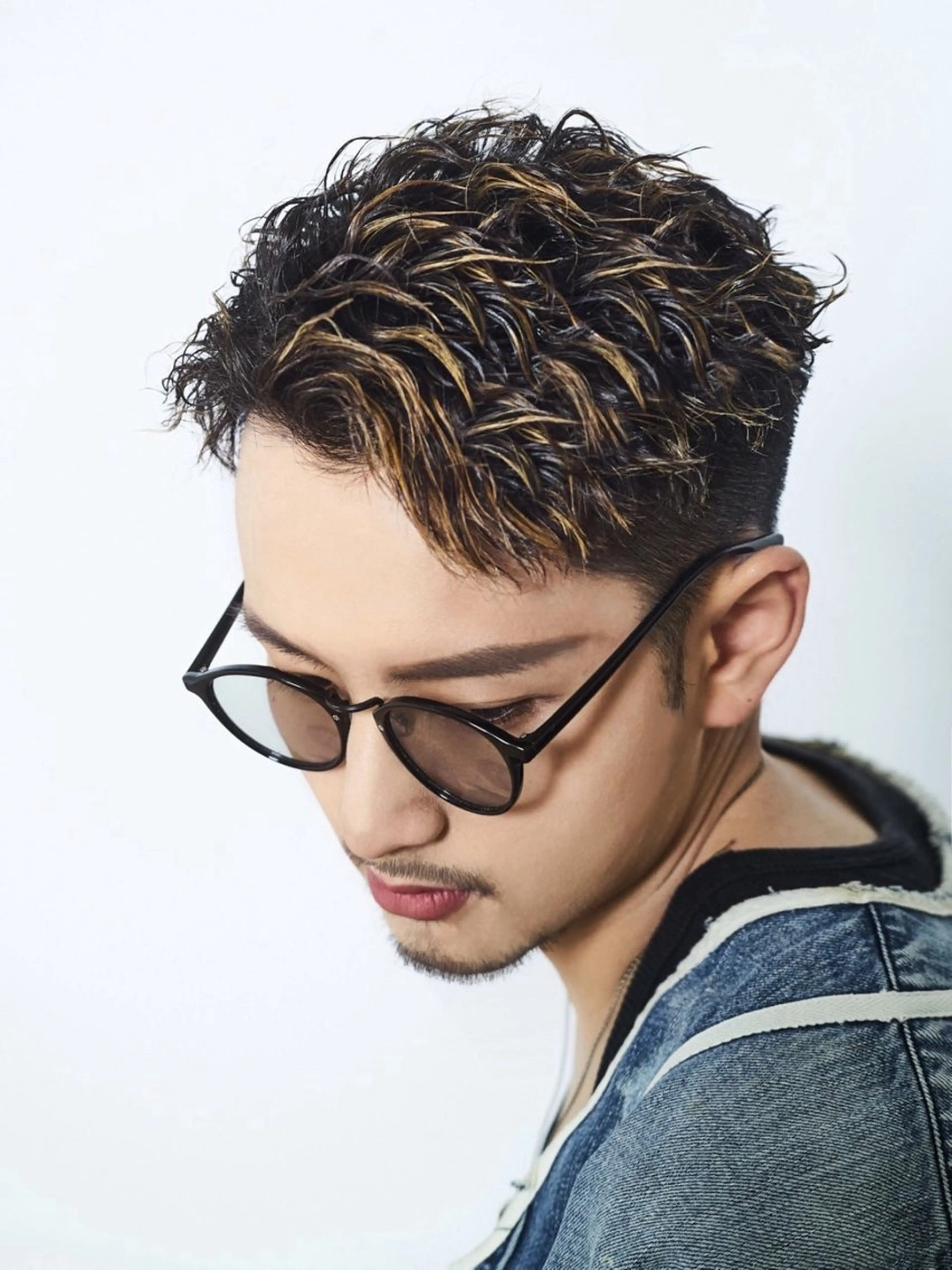 ショート カラー パーマ メンズ カット ヘアカラー パーマ 湘南のパーマ職人 🔥清水琉葵🔥のヘアスタイル