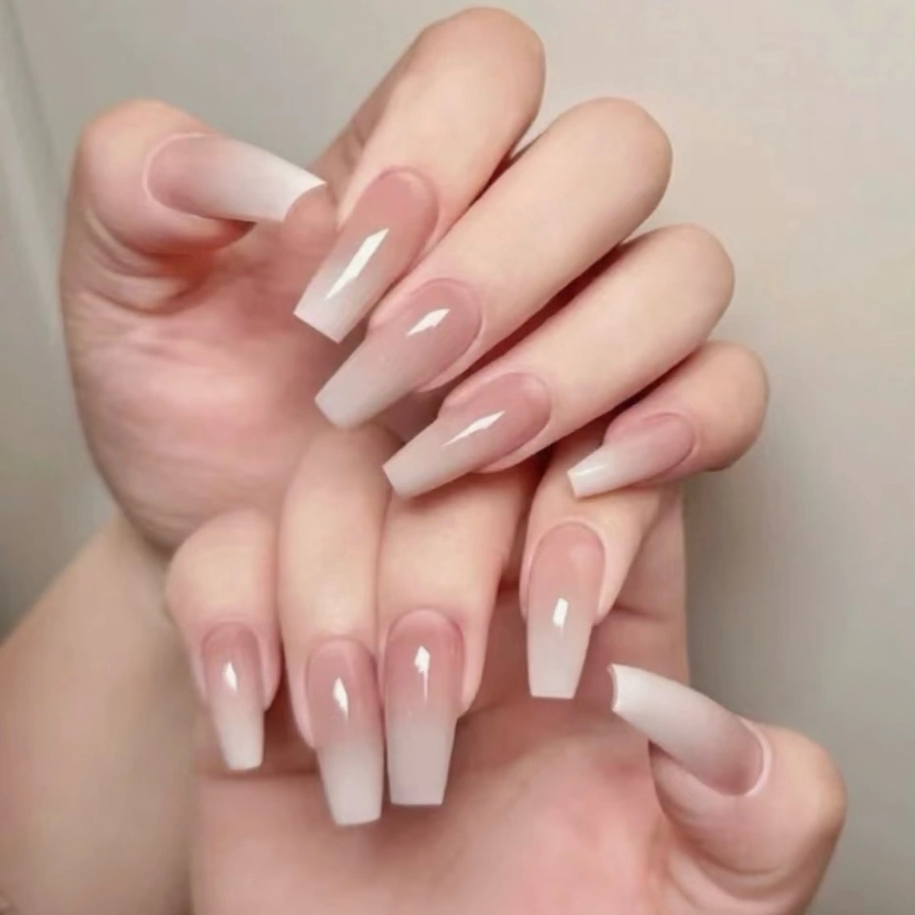 ロング チ まるこのネイルデザイン