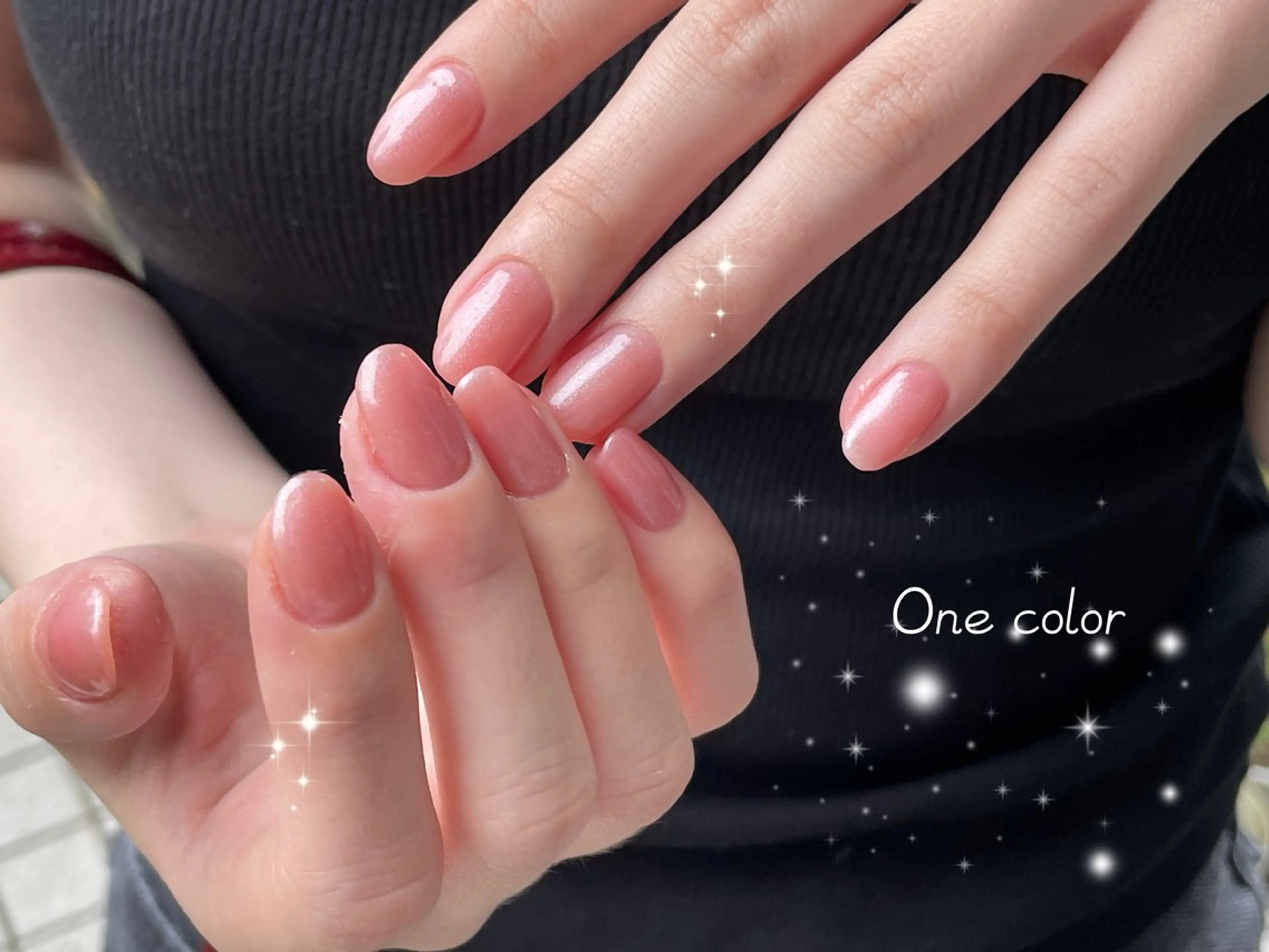 ネイル オーロラネイル キラキラネイル オフィスネイル ハンドネイル Mus’Fam 入谷玲生奈のネイルデザイン