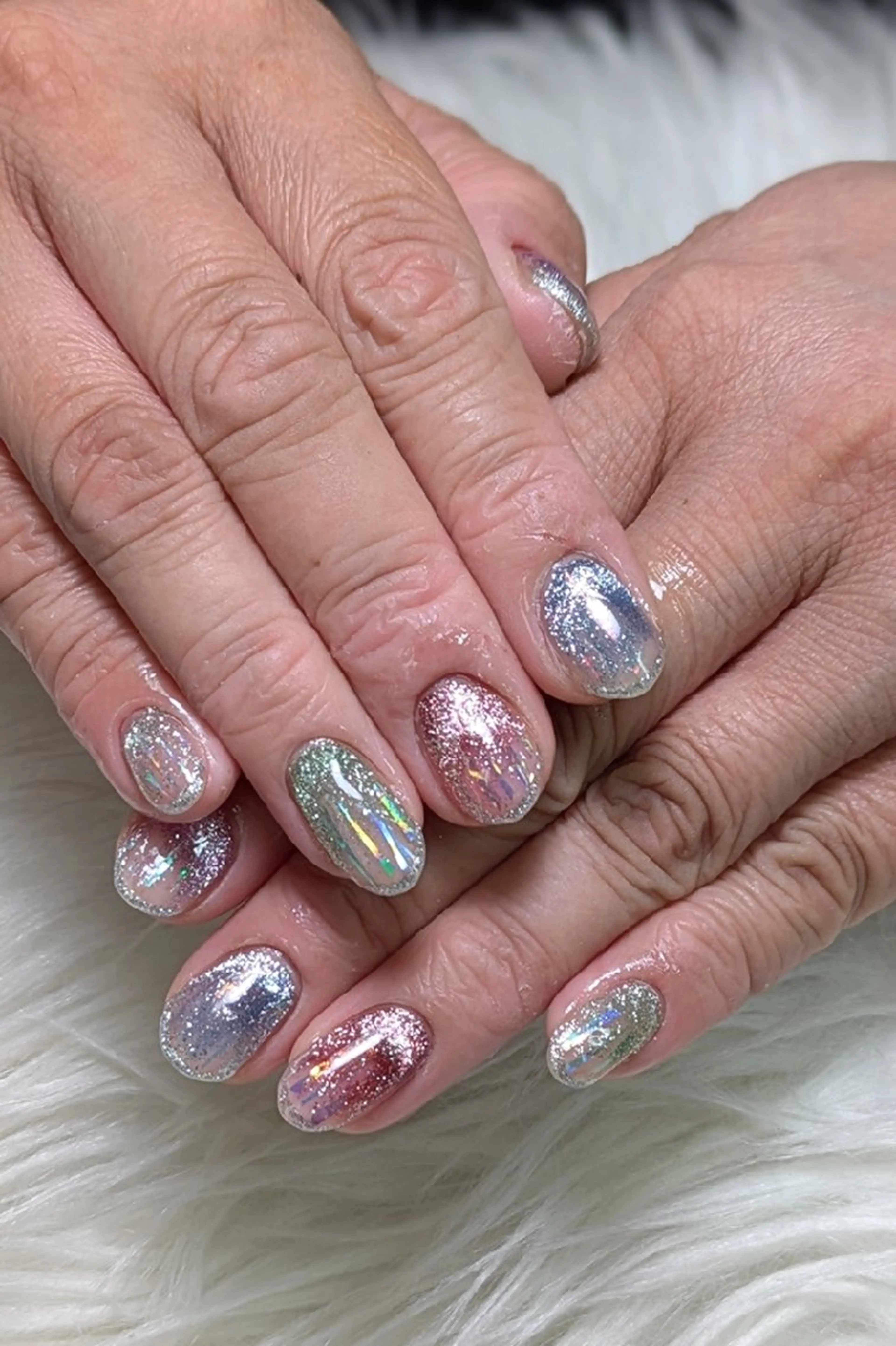 ネイル オーロラネイル ハンドネイル m&pPrivate nailsalonのネイルデザイン