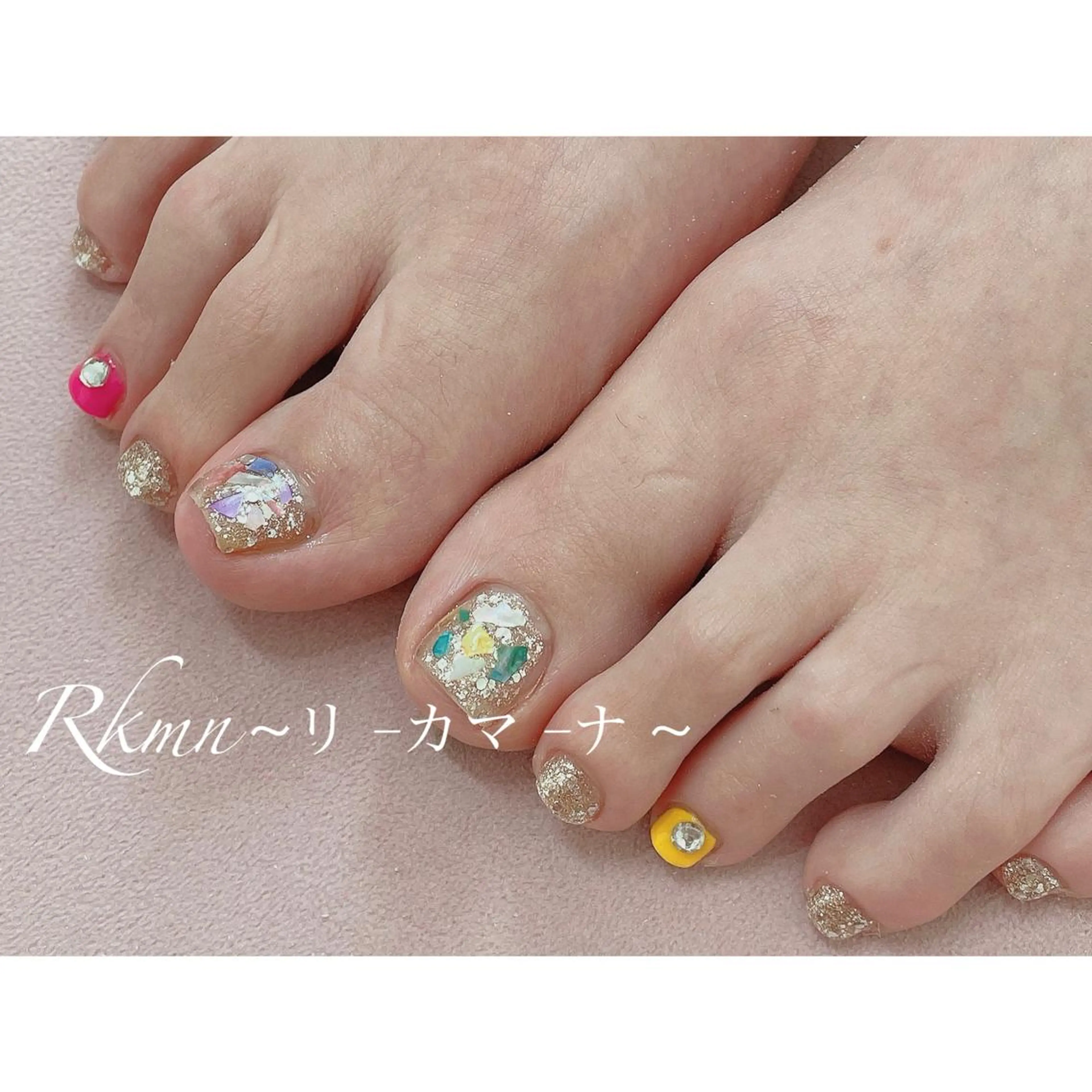 ネイル アートネイル キラキラネイル ラメ(グリッター) ピンク 春ネイル ハンドネイル フットネイル ハンドケア Rkmn ~リ-カマ-ナ~のネイルデザイン