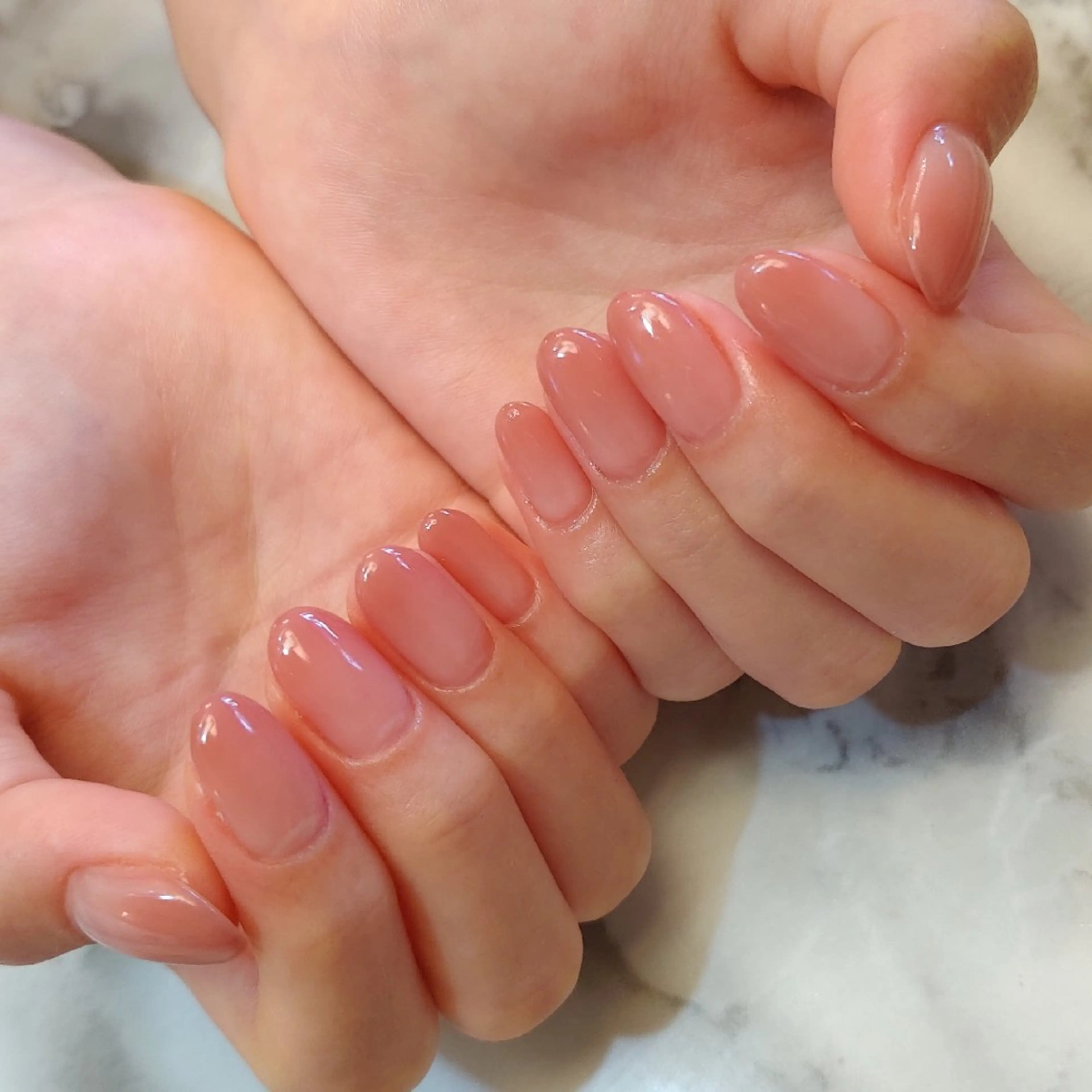 ネイル グラデーション ジェヌインネイル 河内のネイルデザイン