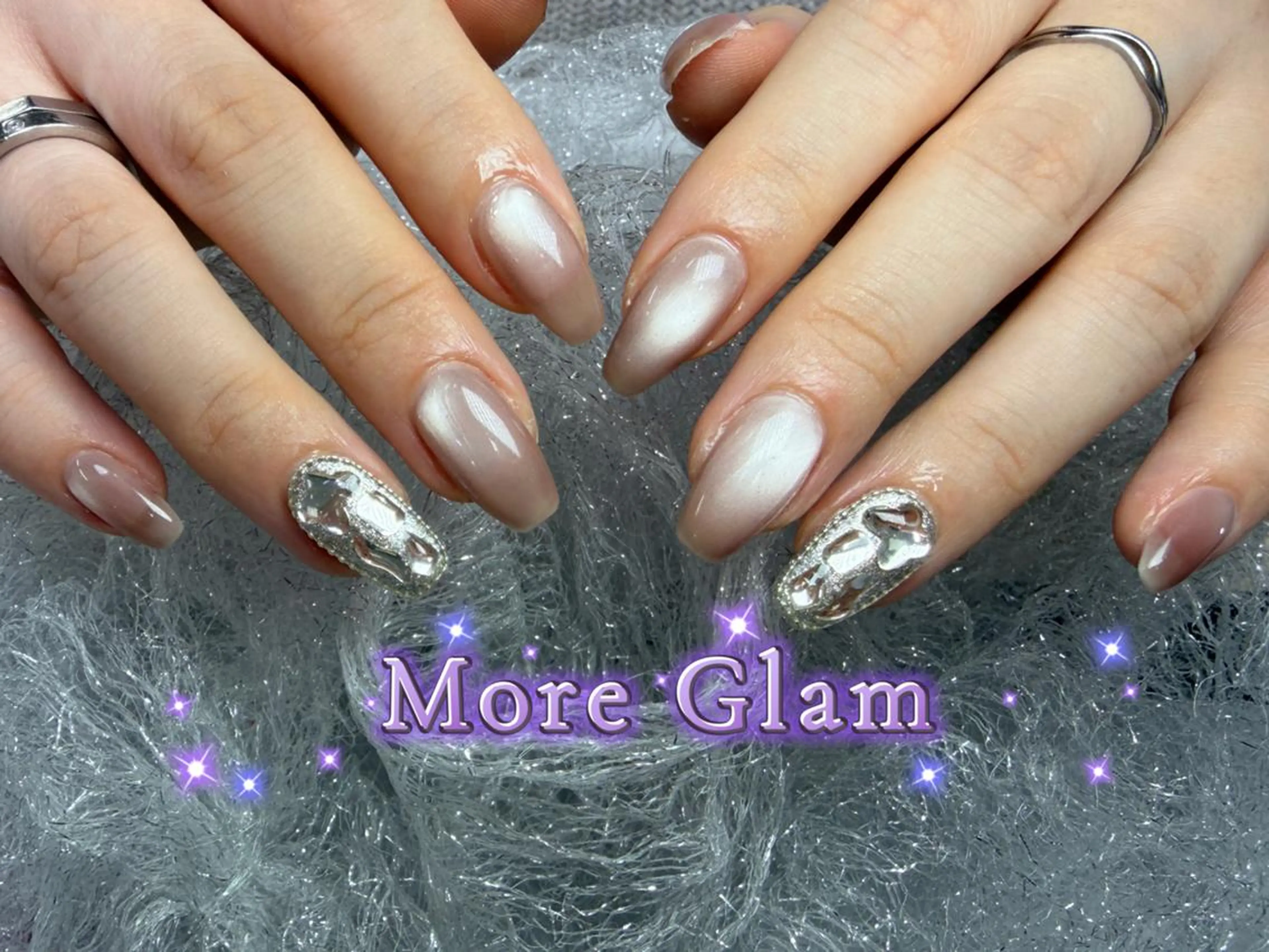 ネイル MoreGlam Nailsのネイルデザイン