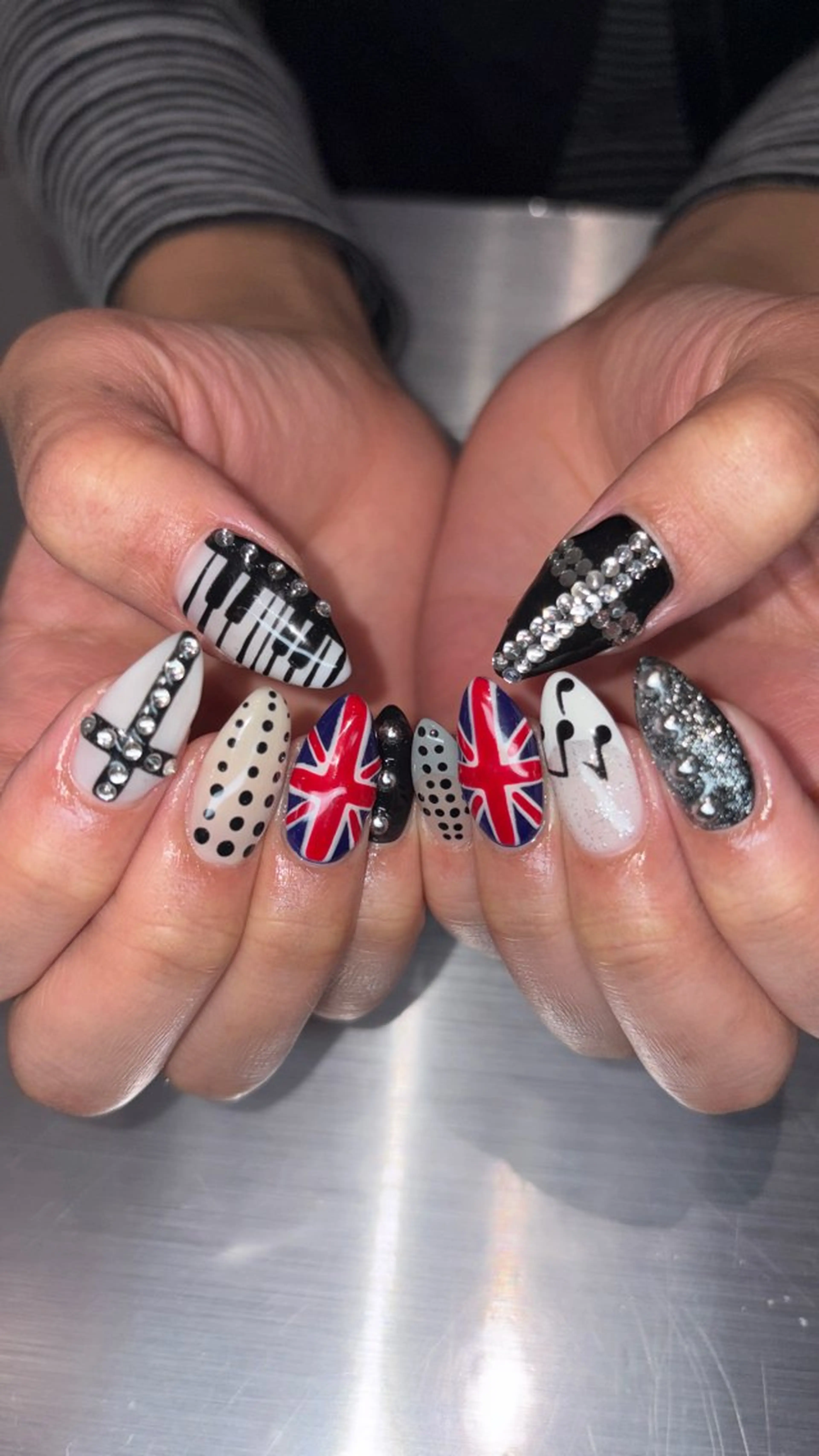 ネイル 🎶個性派ネイル💅 /Komachi❤️のマツエク・マツパデザイン