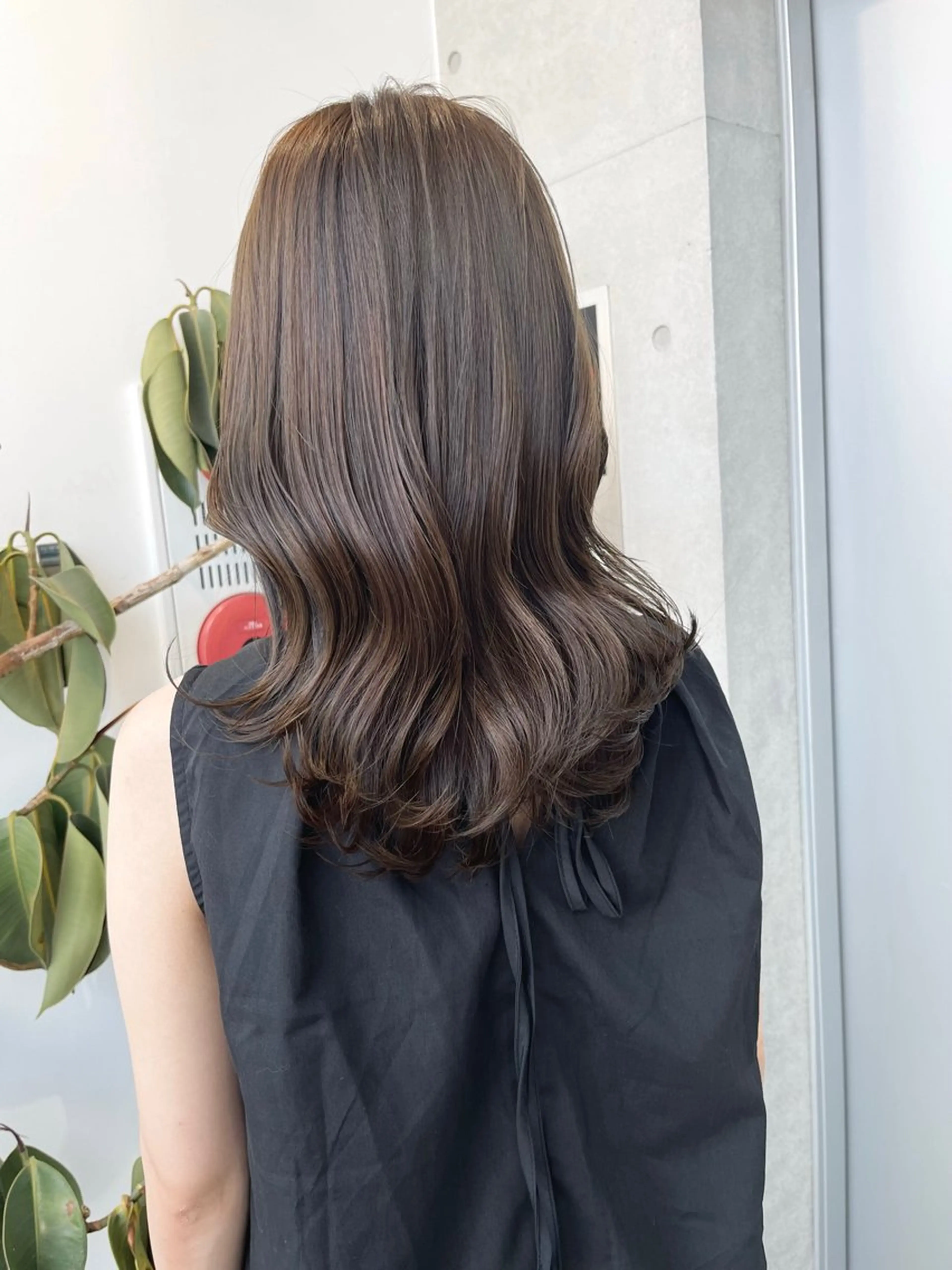 ロング カラー パーマ ヘアアレンジ カット ヘアカラー トリートメント ヘッドスパ ヘアセット 透明感/オリーブ/ グレージュ/YUKAのヘアスタイル