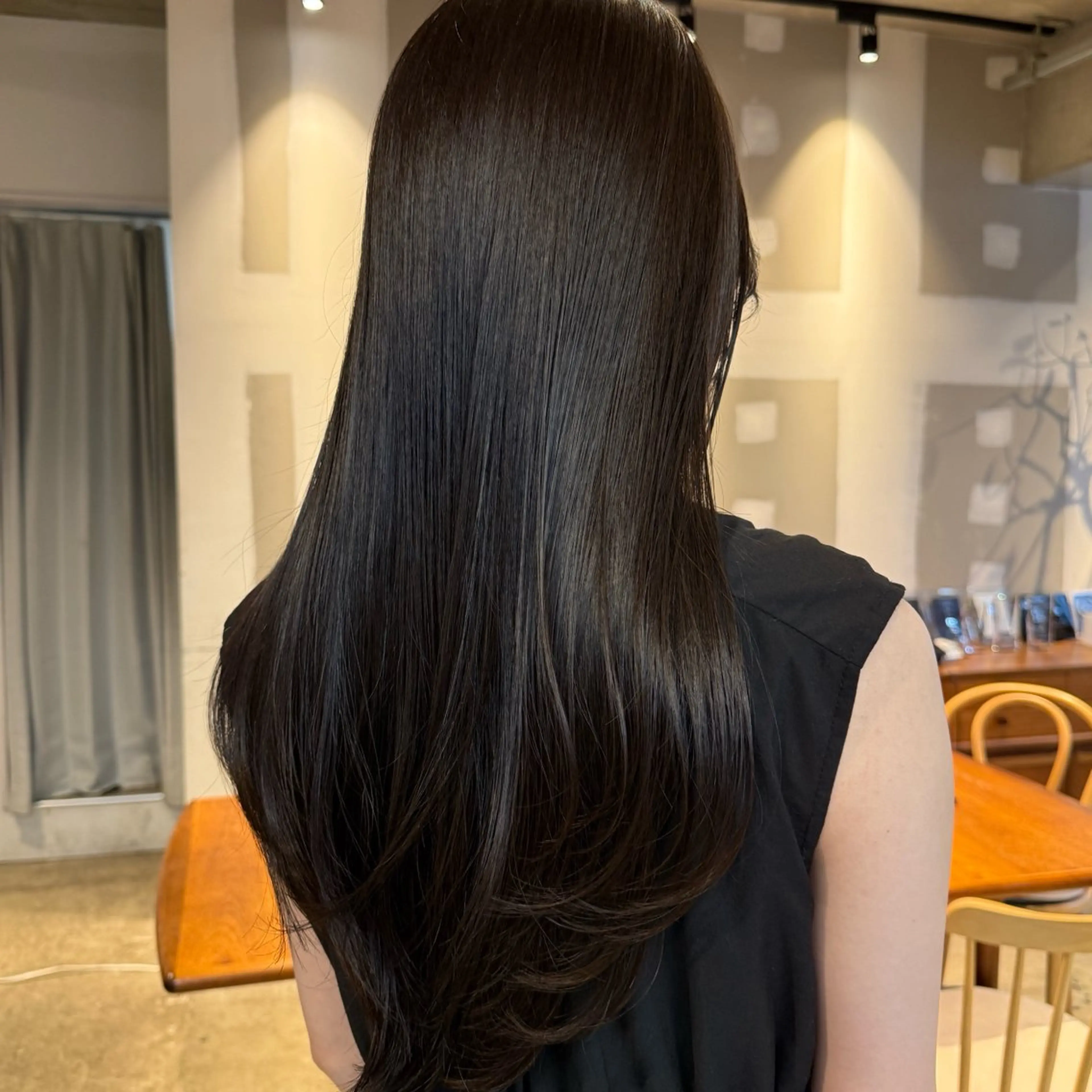 ロング カラー 透明感カラー オレンジ ヘアカラー トリートメント ムツキ/品のある 艶カラー/縮毛矯正のヘアスタイル