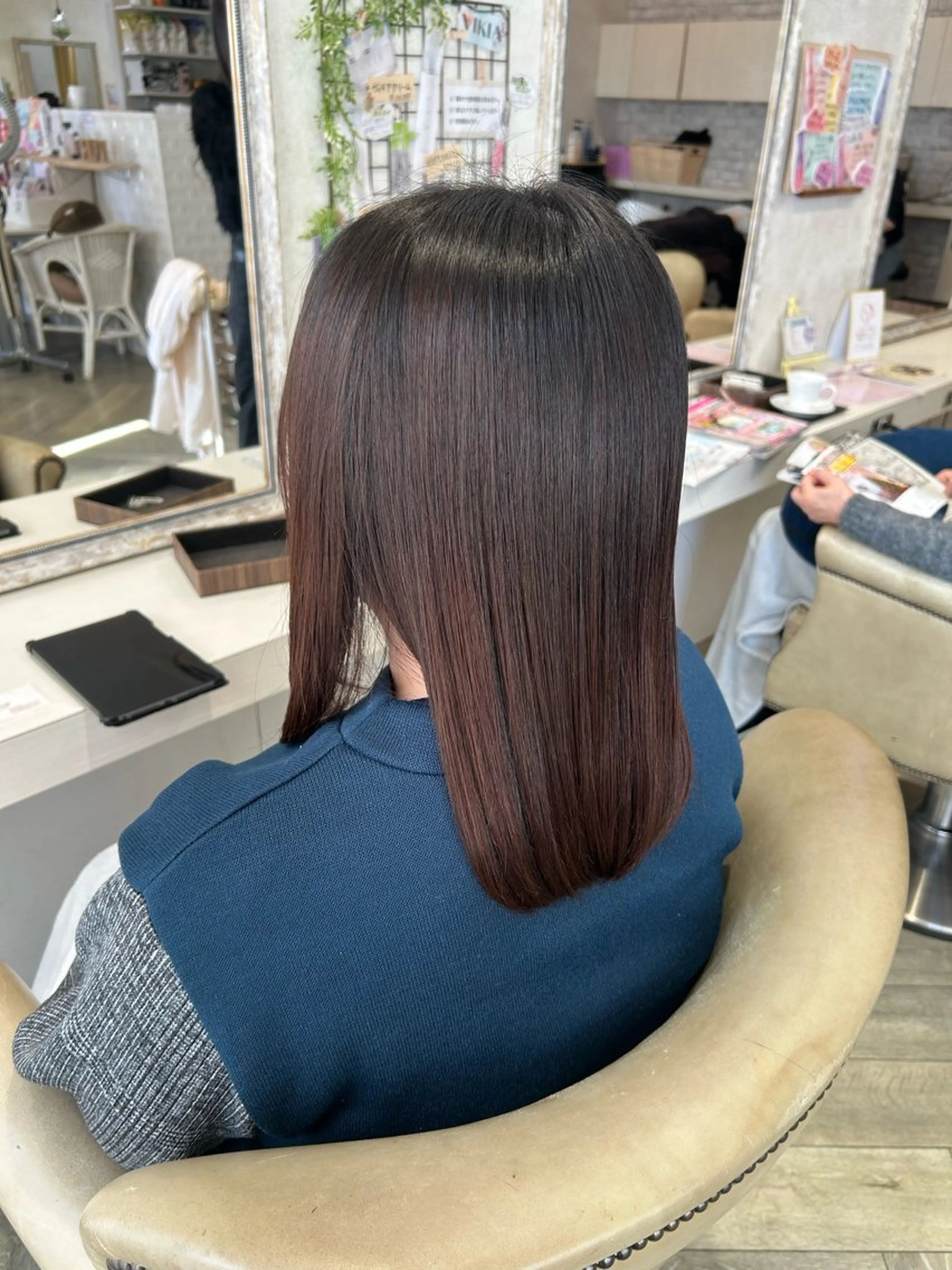 セミロング 【Pur hair】 NOAのヘアスタイル