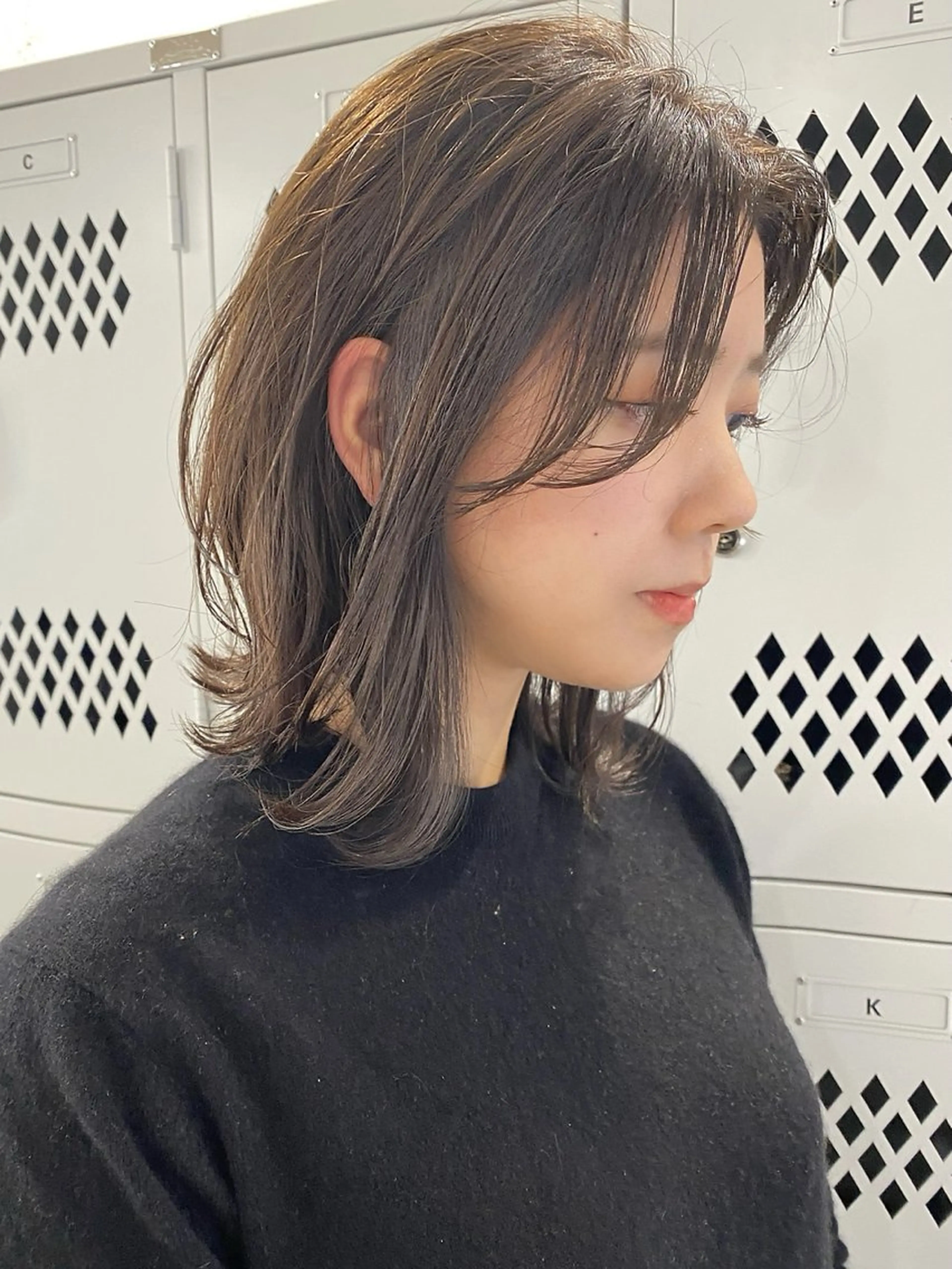 カラー 塔尾 真那のヘアスタイル