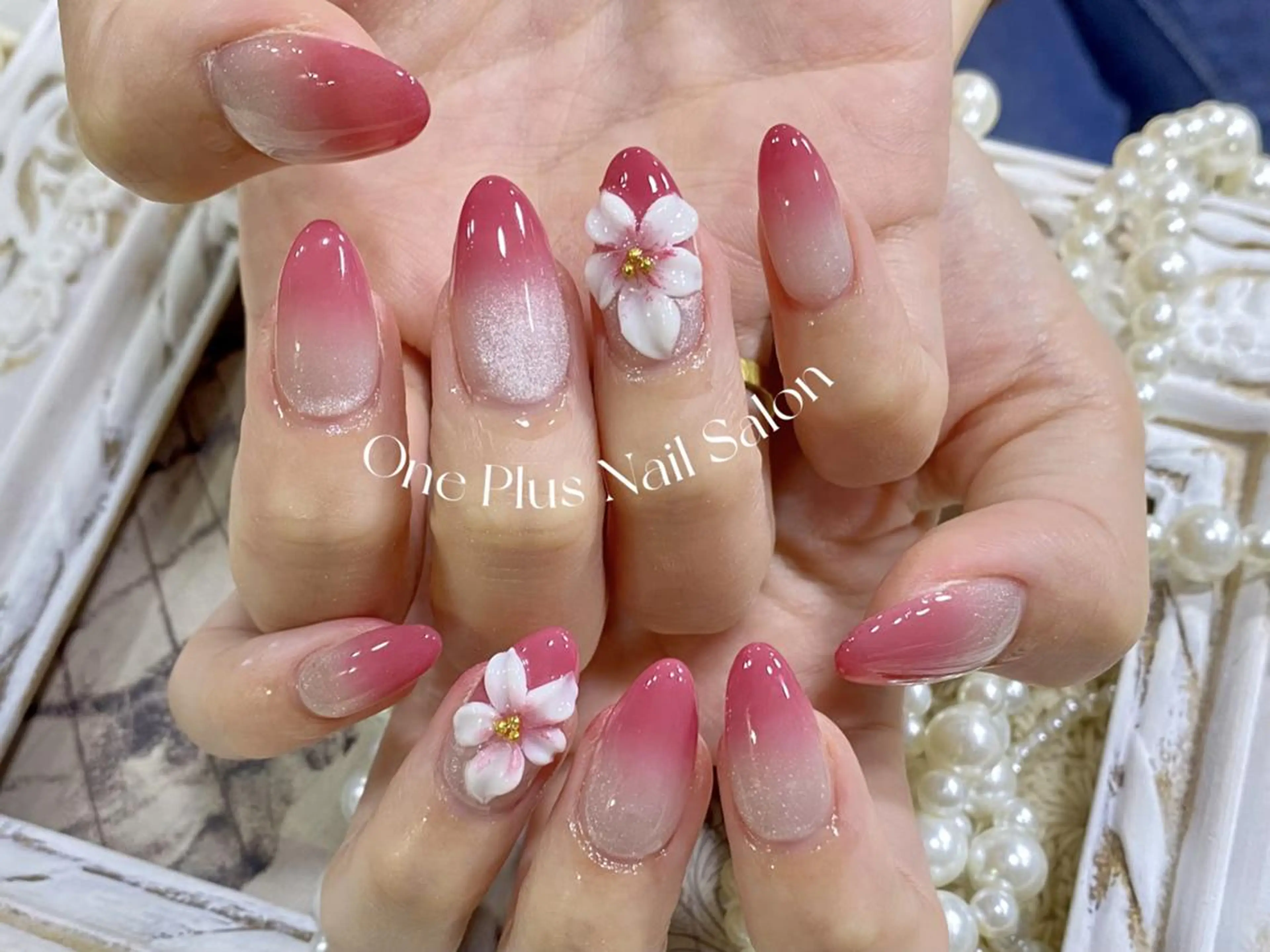 ネイル オーロラネイル 長さ出し フットネイル フレンチネイル ジェルネイル One Plus Nail Salonのネイルデザイン