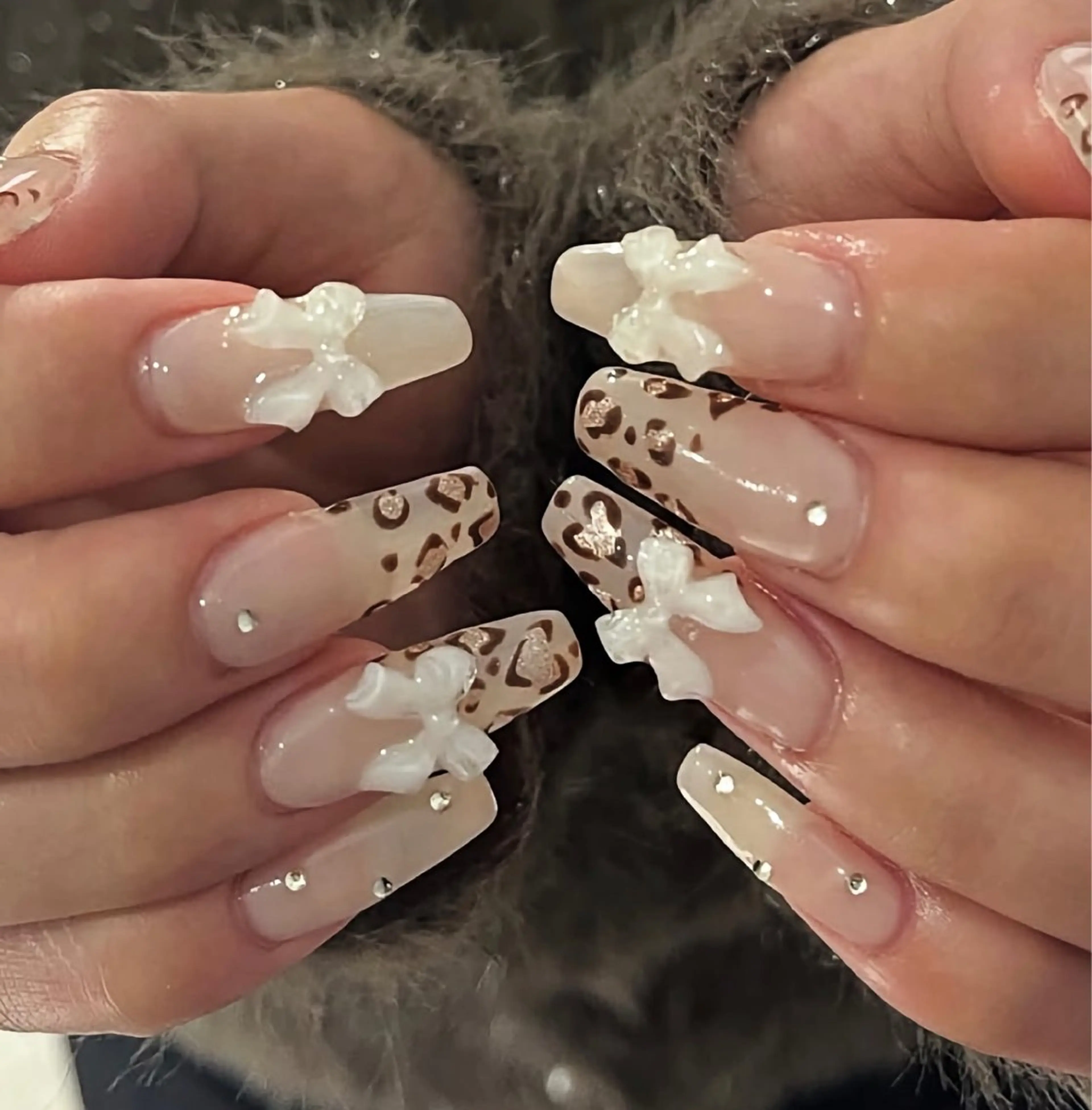 ネイル ジェルネイル パラジェル ネイルチップ ハンドネイル NiJi Nailsのネイルデザイン