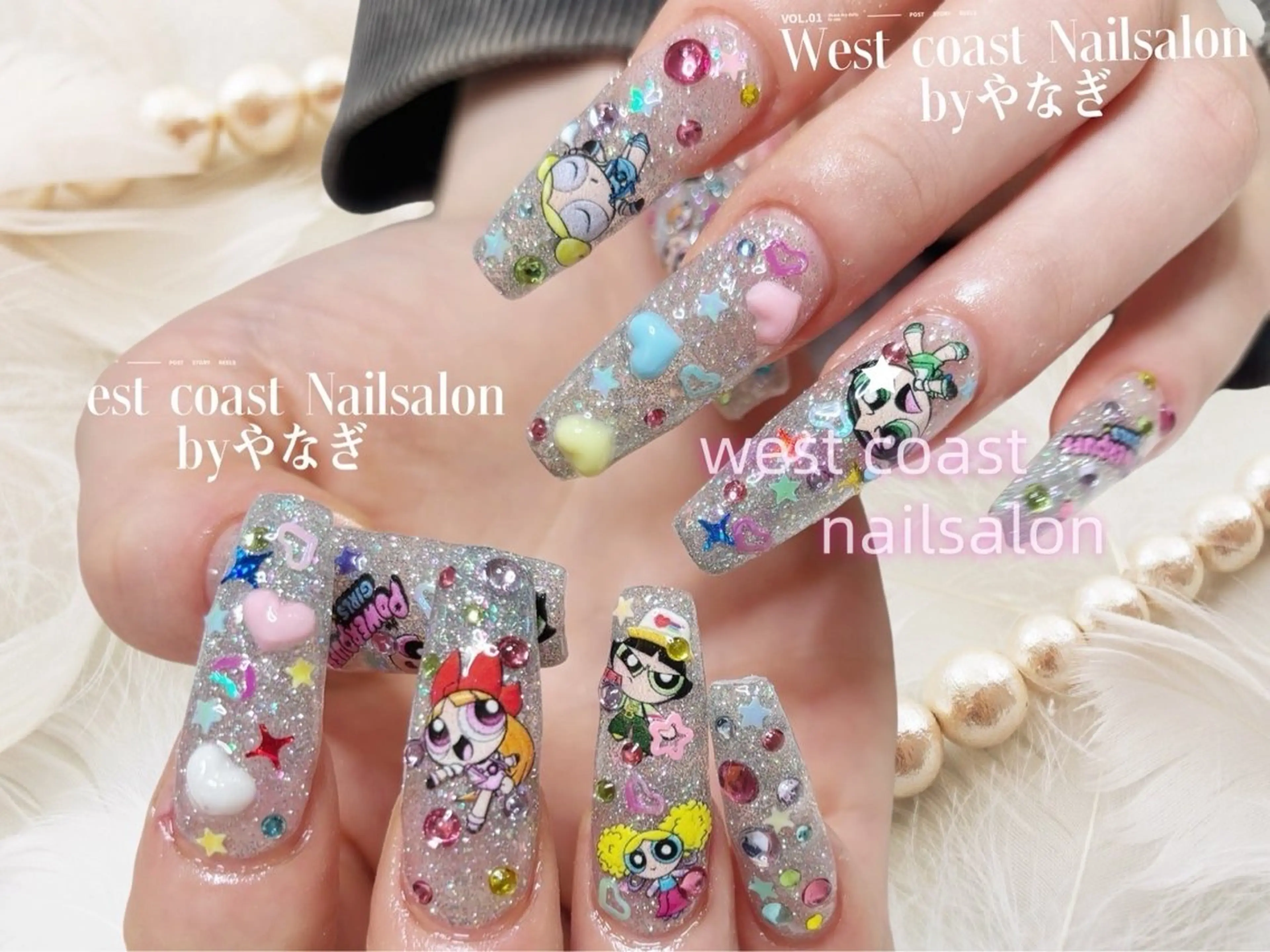 ネイル ガーリー キラキラネイル 韓国ネイル ワンホンネイル ホワイト ハンドネイル リボン、ガーリー パーツ放題専門店のネイルデザイン