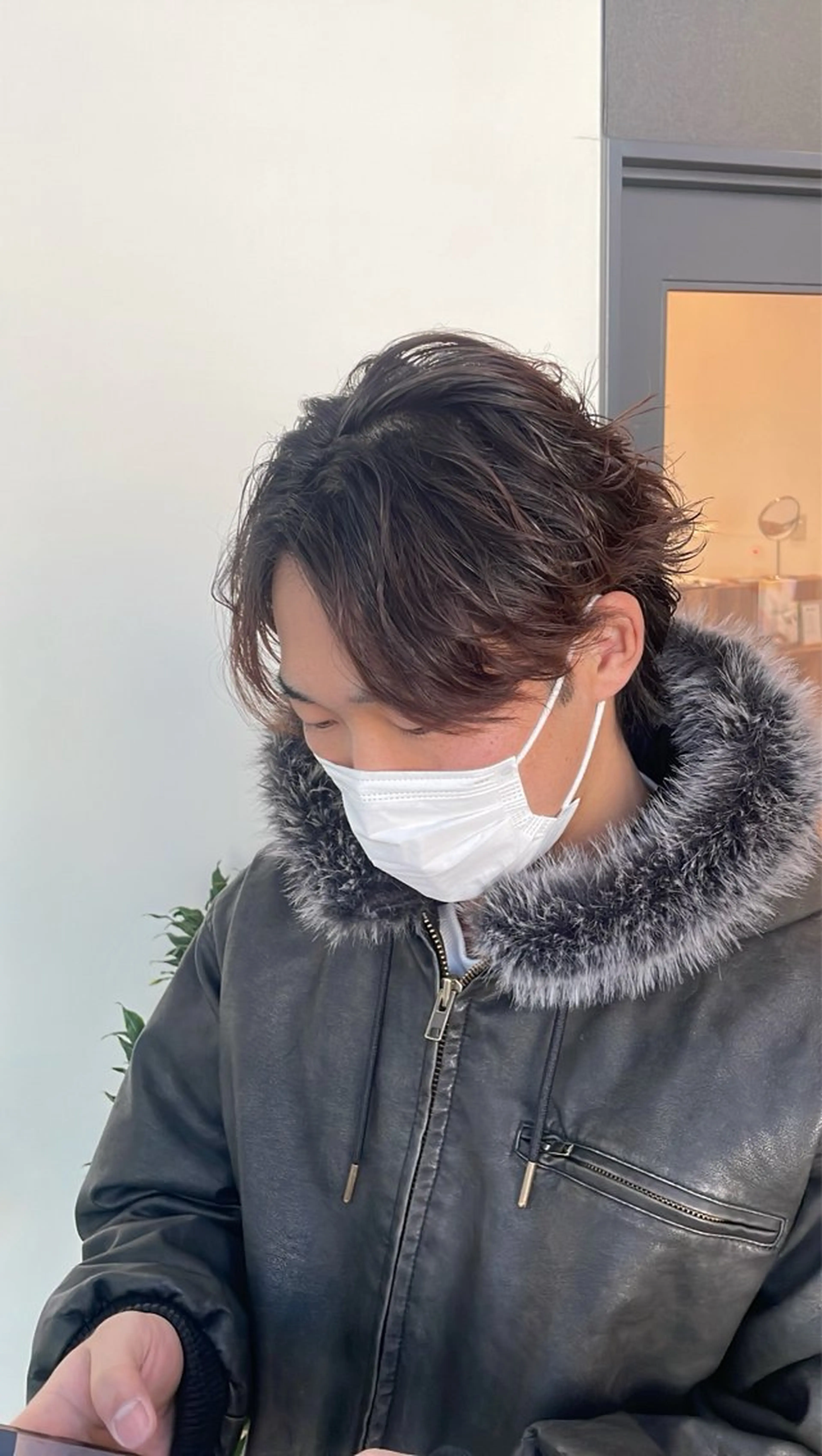 ショート パーマ 新妻 宥人のヘアスタイル