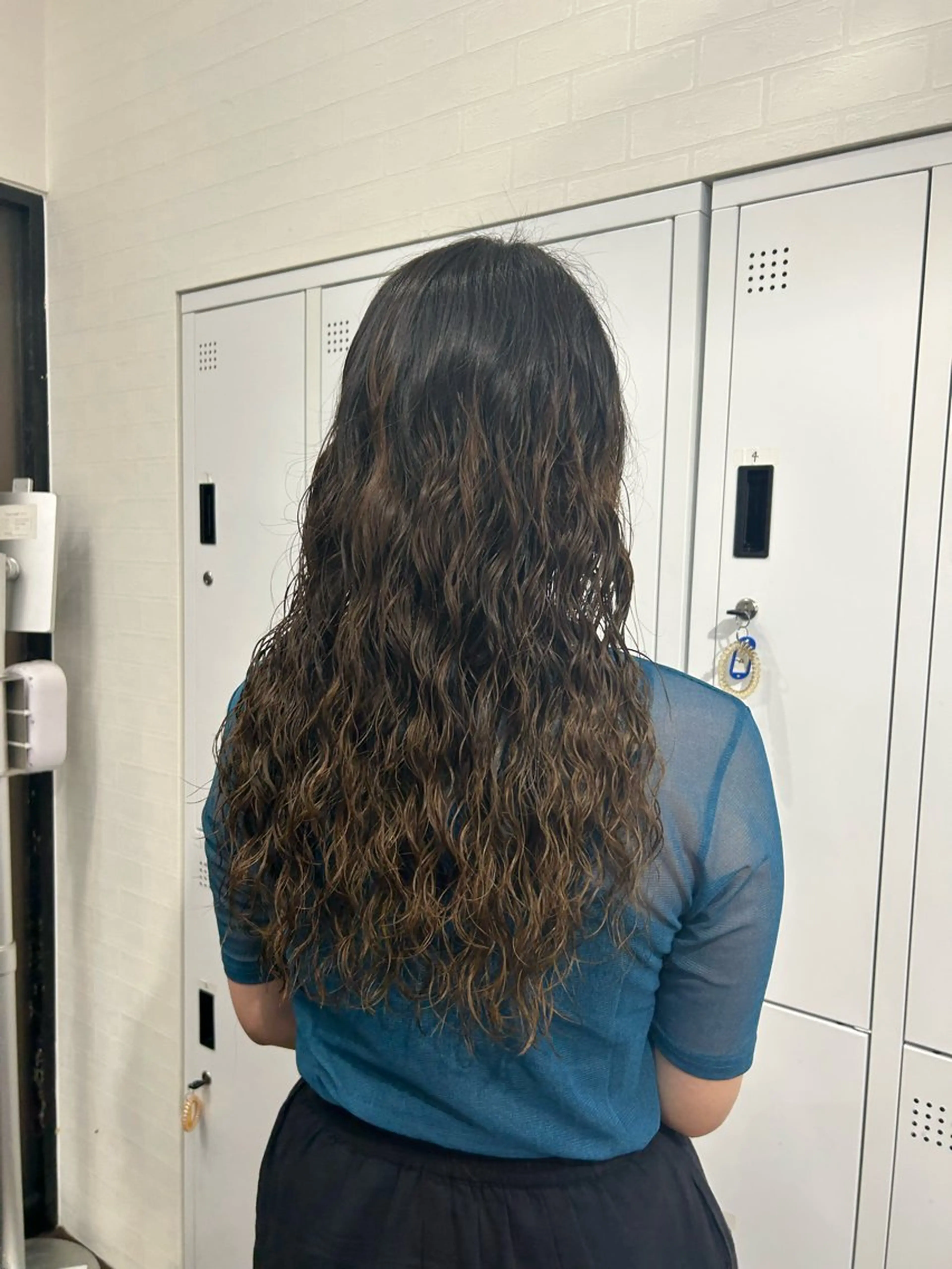 ロング パーマ Yui. レイヤー/パーマのヘアスタイル