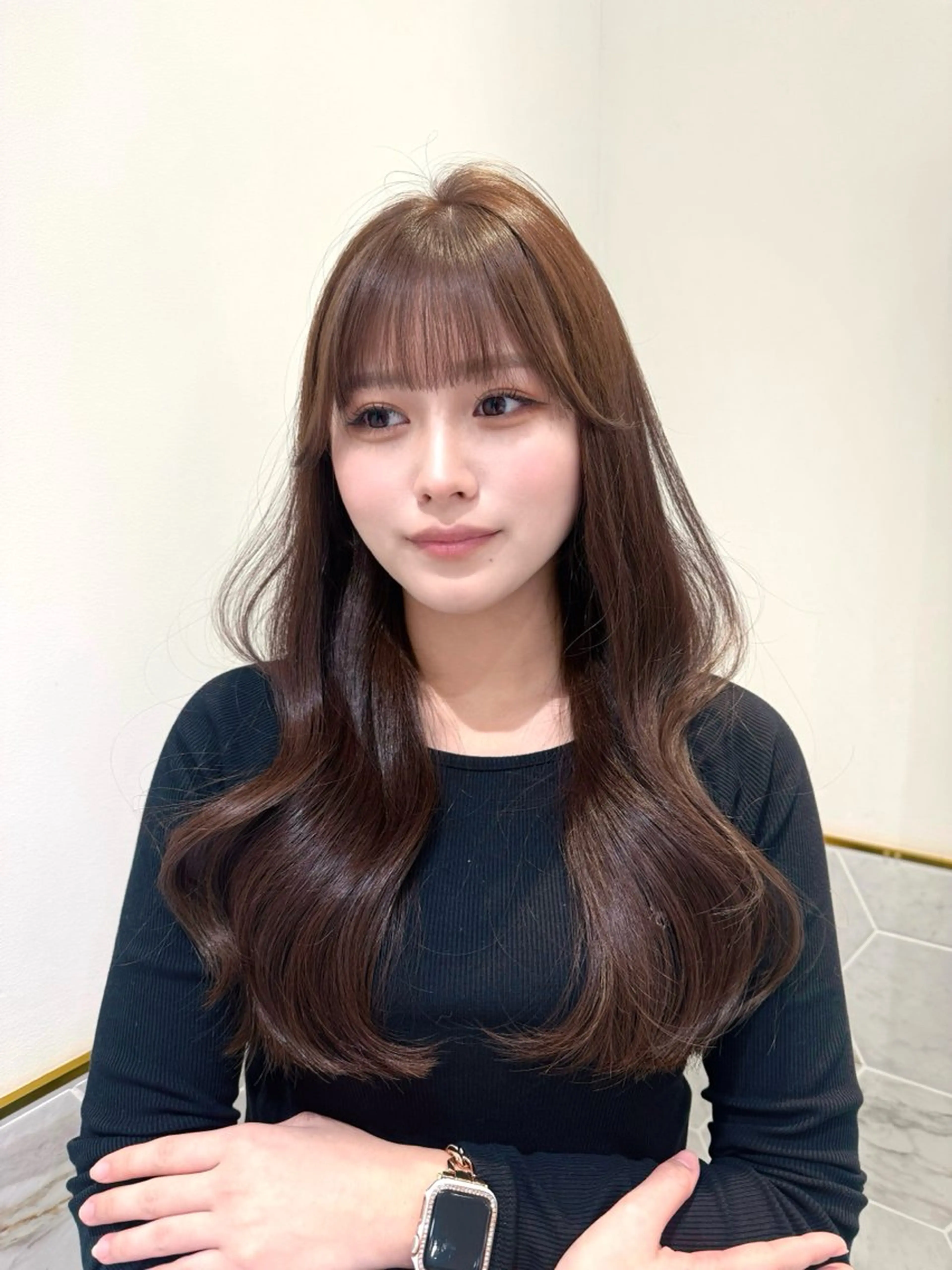 ロング カラー ブラウンカラー マロンブラウン 顔周りカット costes 今井芽依のヘアスタイル