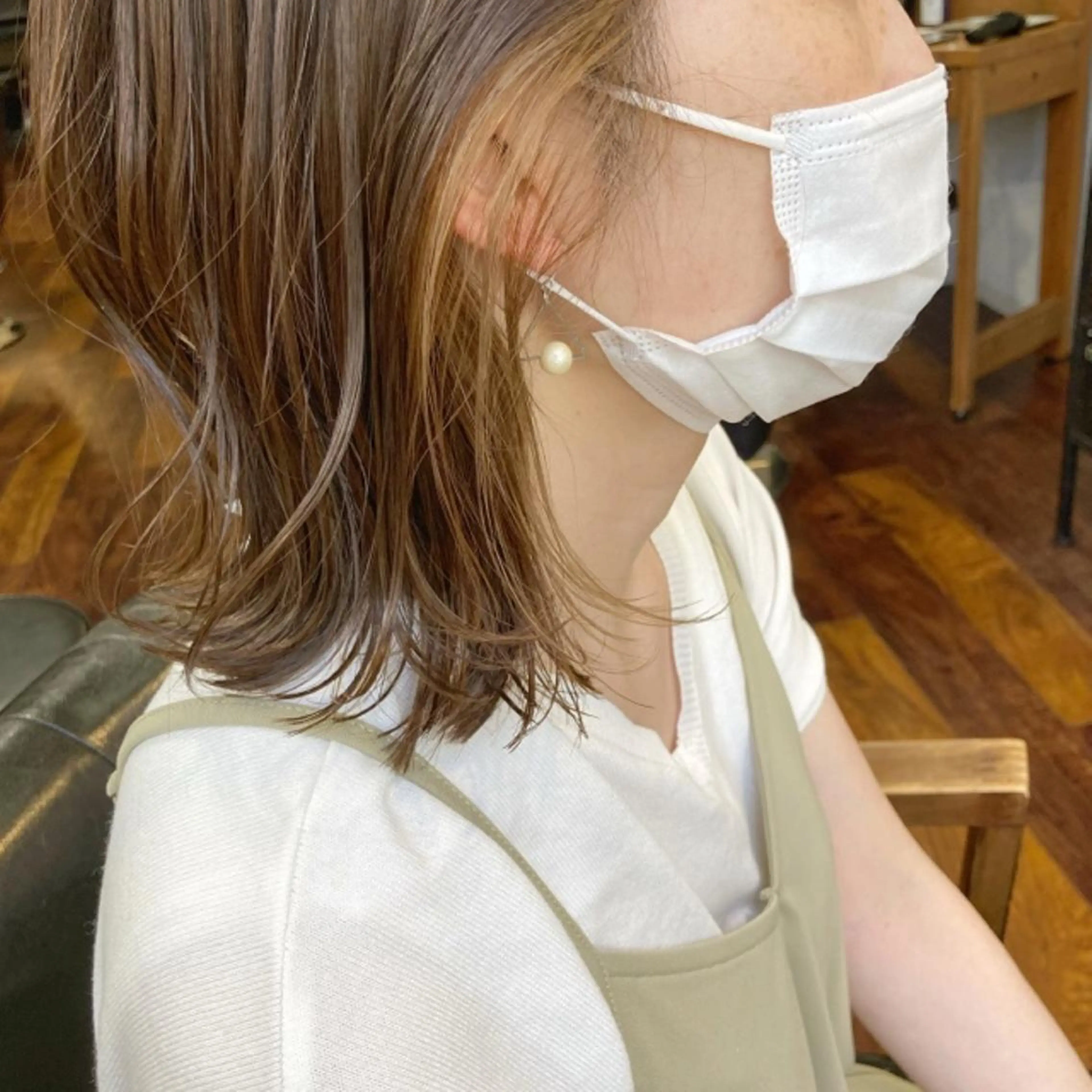 ミディアム カラー ベージュカラー ミルクティーベージュ セピアベージュ カット ヘアカラー 小木曽智美 /ボブ/ショートのヘアスタイル