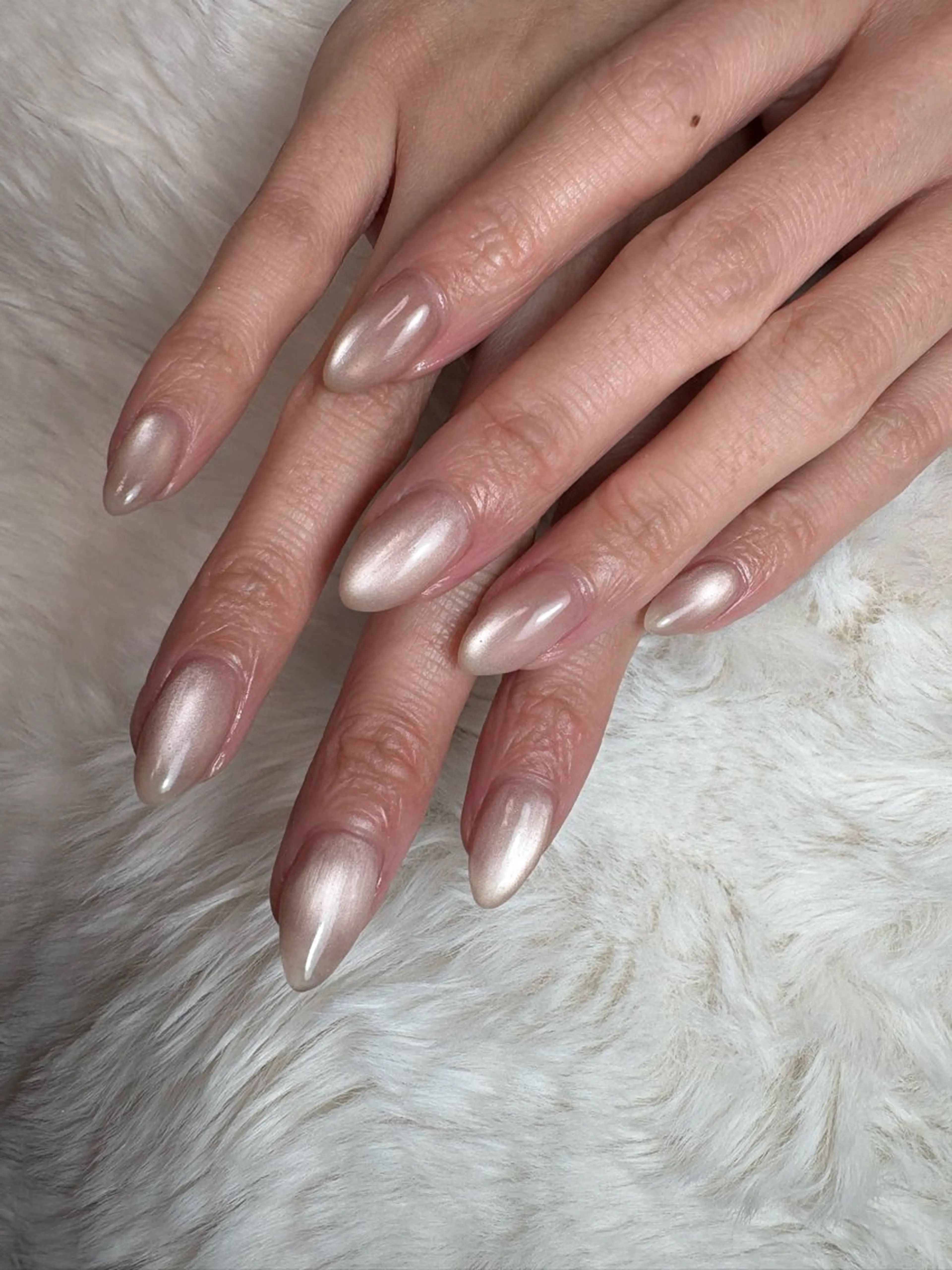 ネイル 黒須莉奈 IRYのネイルデザイン