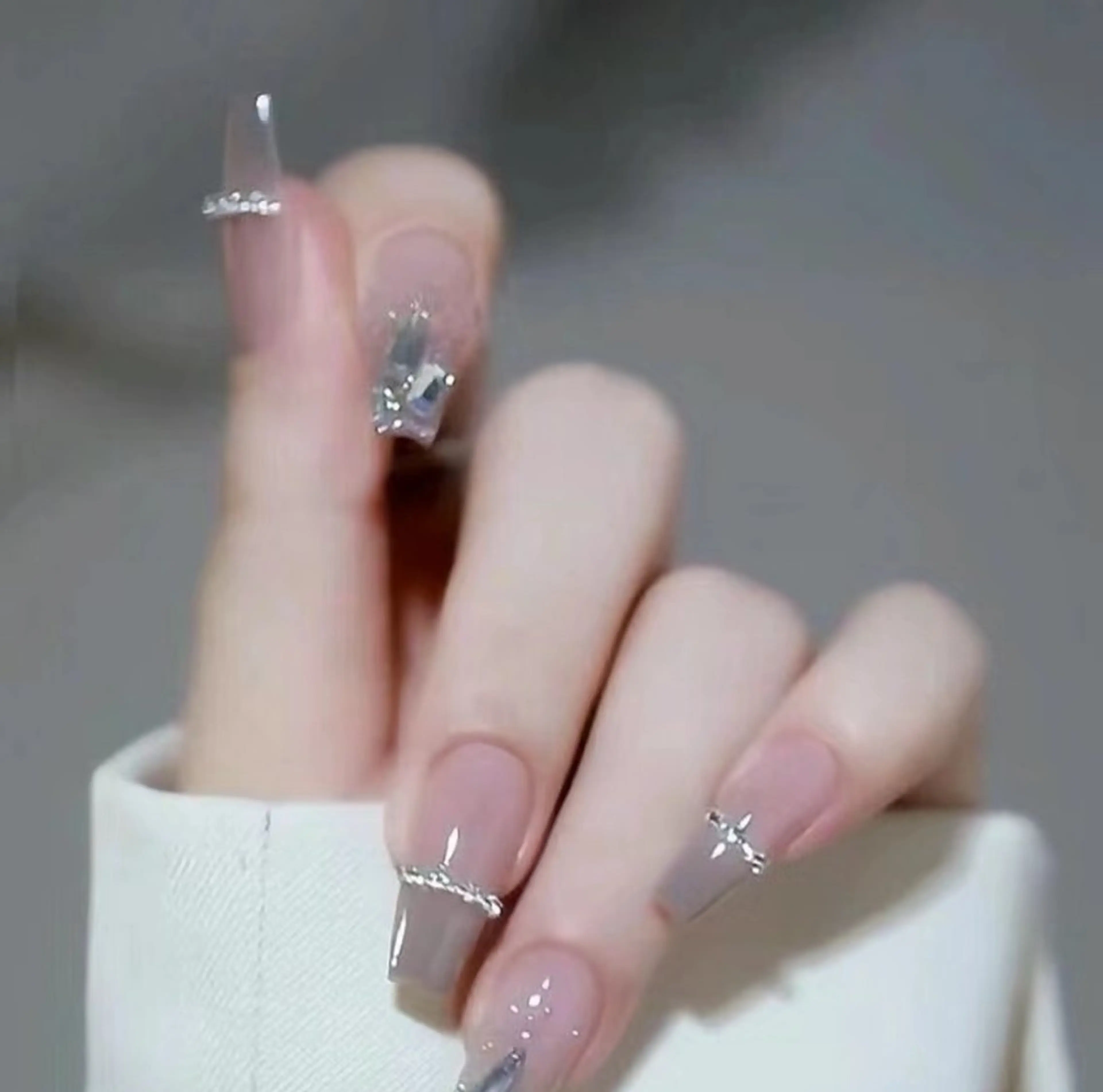 ネイル 清水 美佳のネイルデザイン