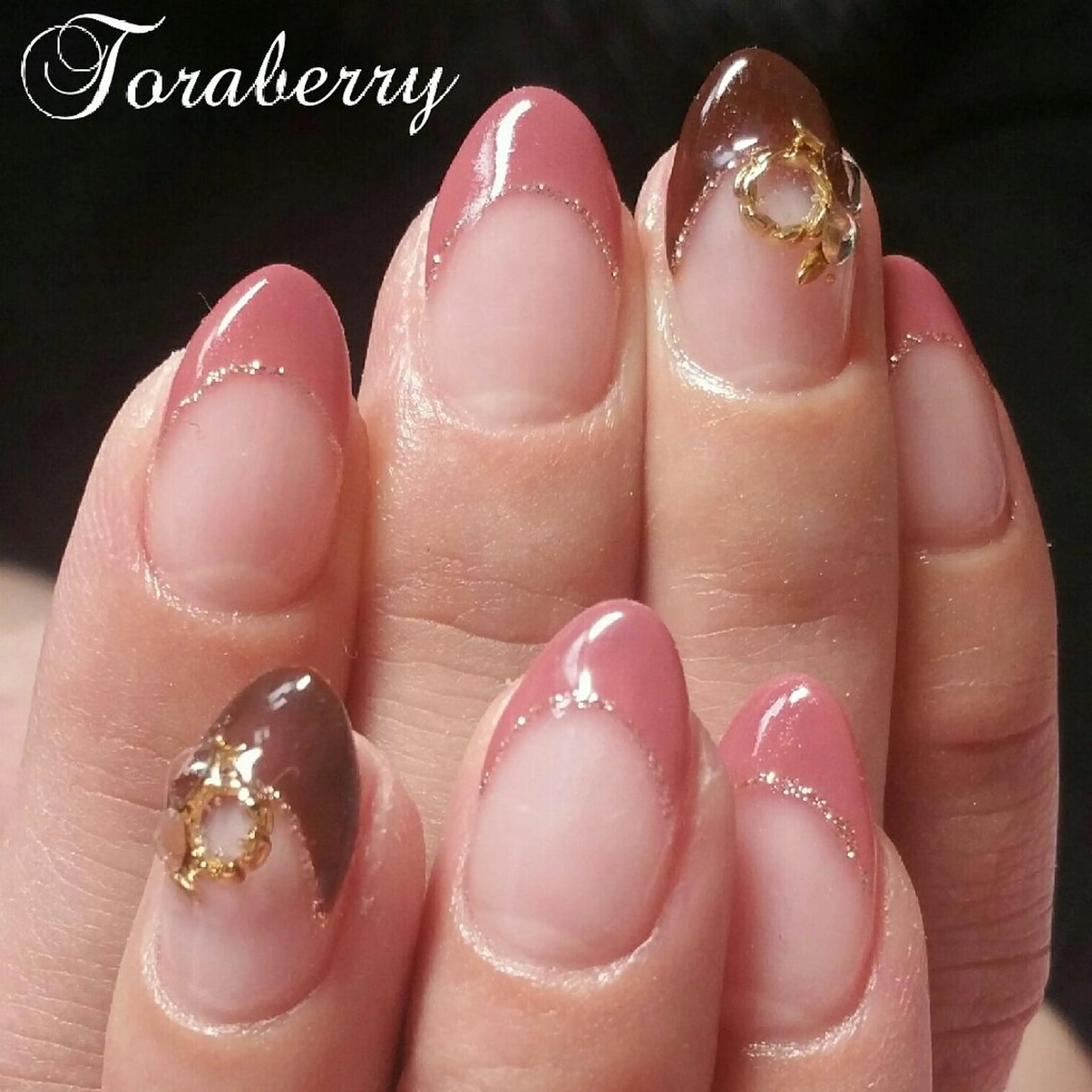 ネイル フレンチネイル ハンドネイル ネイリスト なつみのネイルデザイン