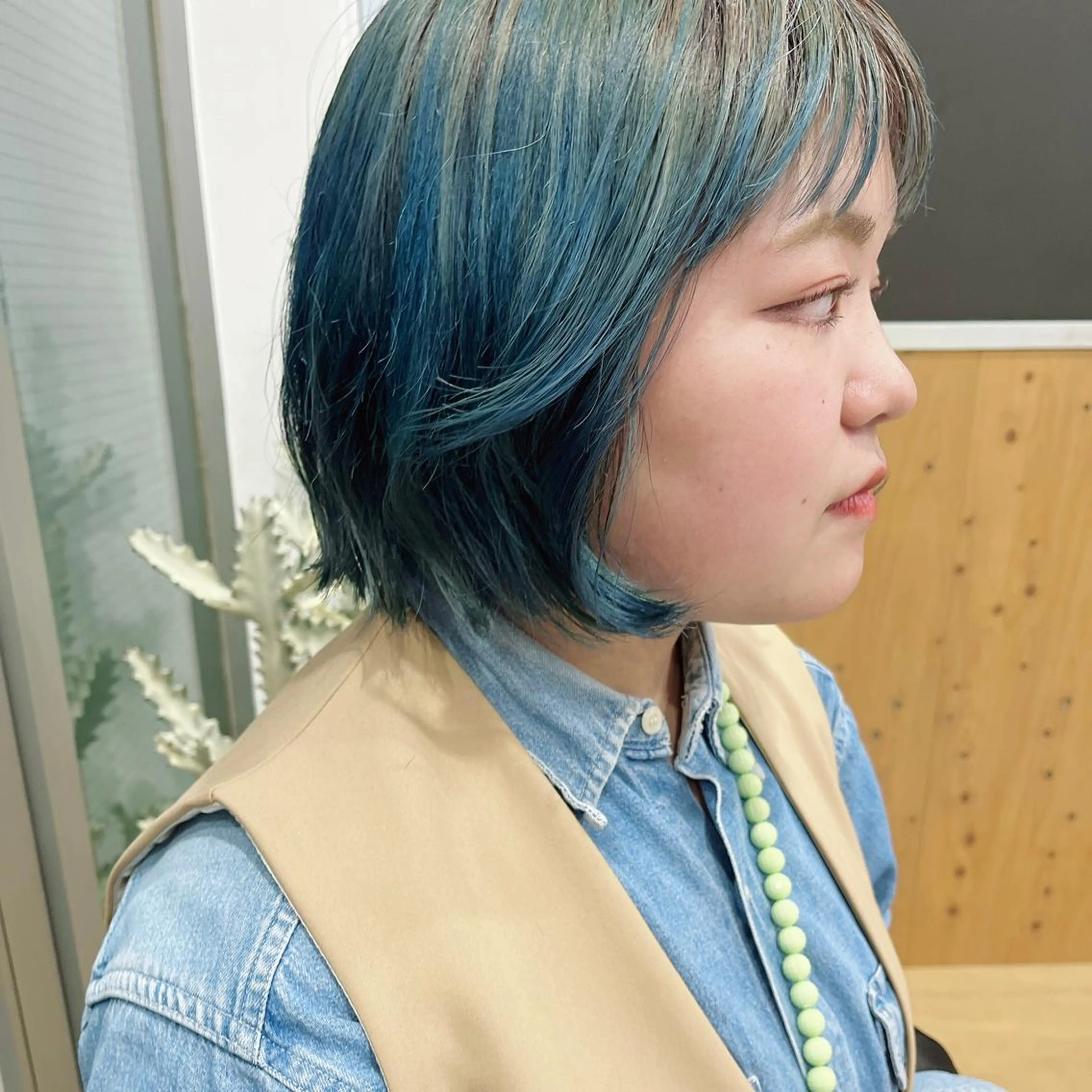 ショート カラー ブルーカラー グラデーションカラー アラキチヒロ THE REMMYのヘアスタイル