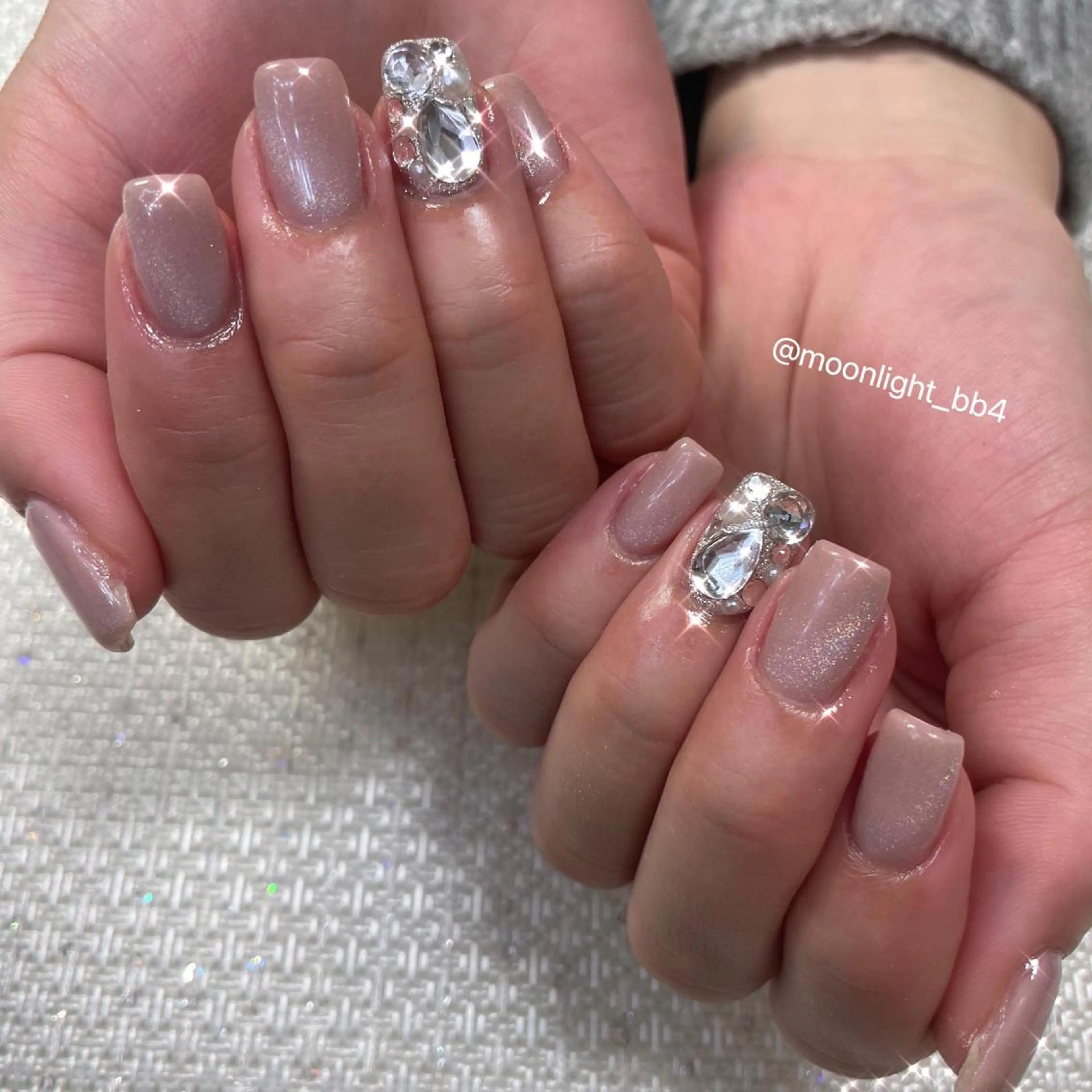 ネイル ハンドネイル MoonLight MIHOのネイルデザイン