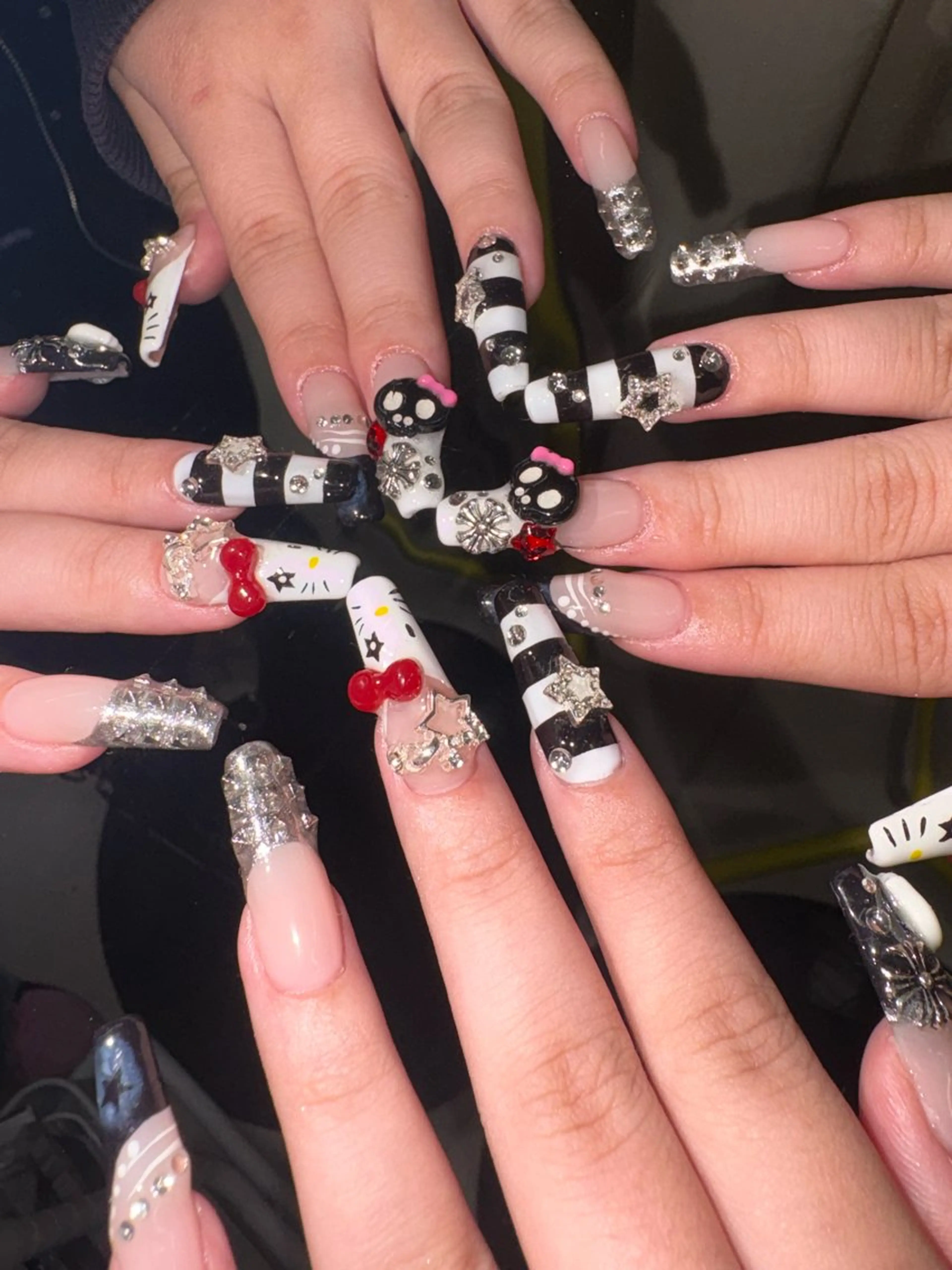 ネイル ロングネイル 持ち込み ハンドネイル 33nail✴️栄 スミレ❇️Gel-xのネイルデザイン