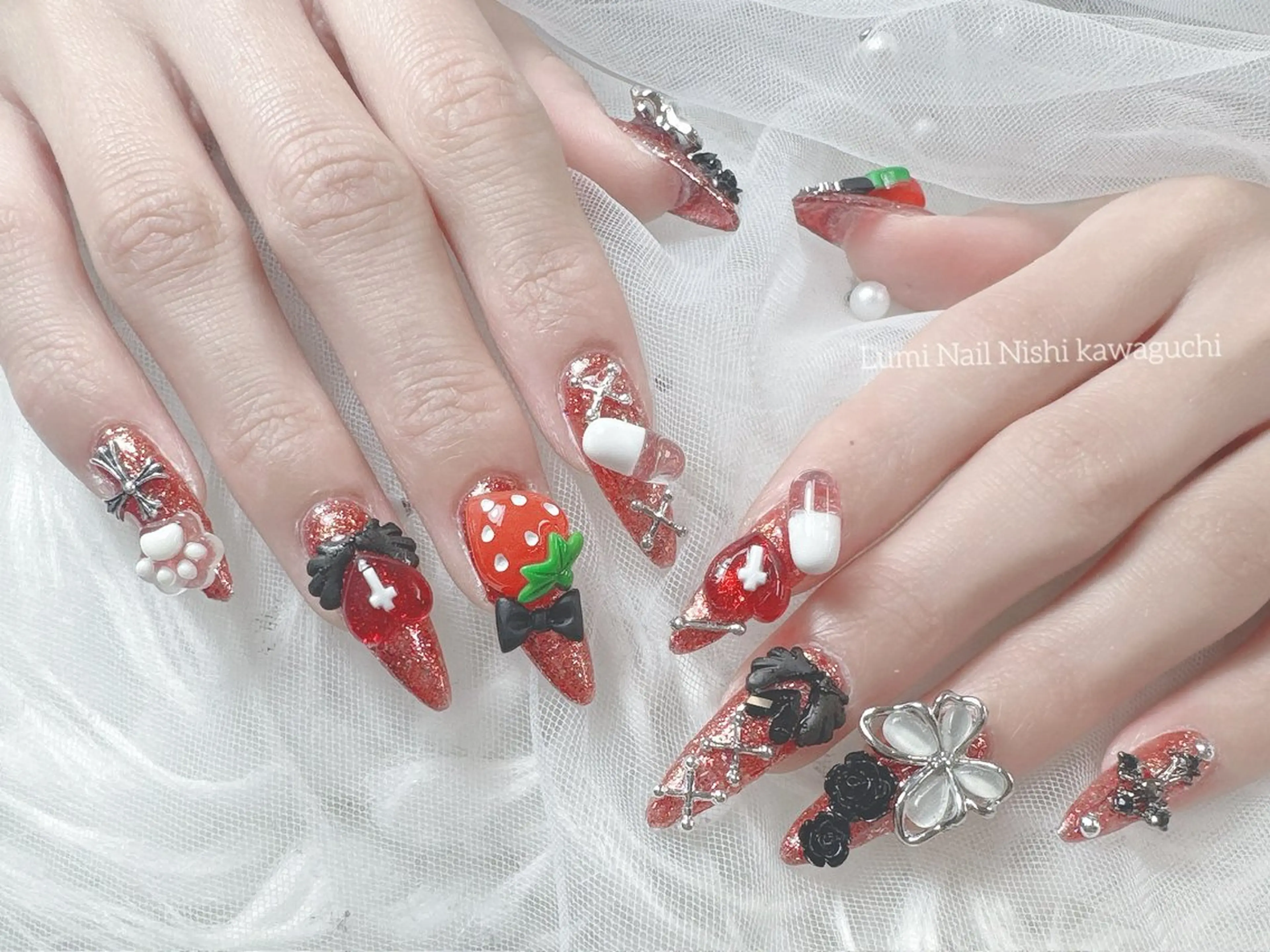 ネイル フットネイル ジェルネイル キラキラネイル オフィスネイル ピンク ハンドネイル Lumi Nail Salonのネイルデザイン