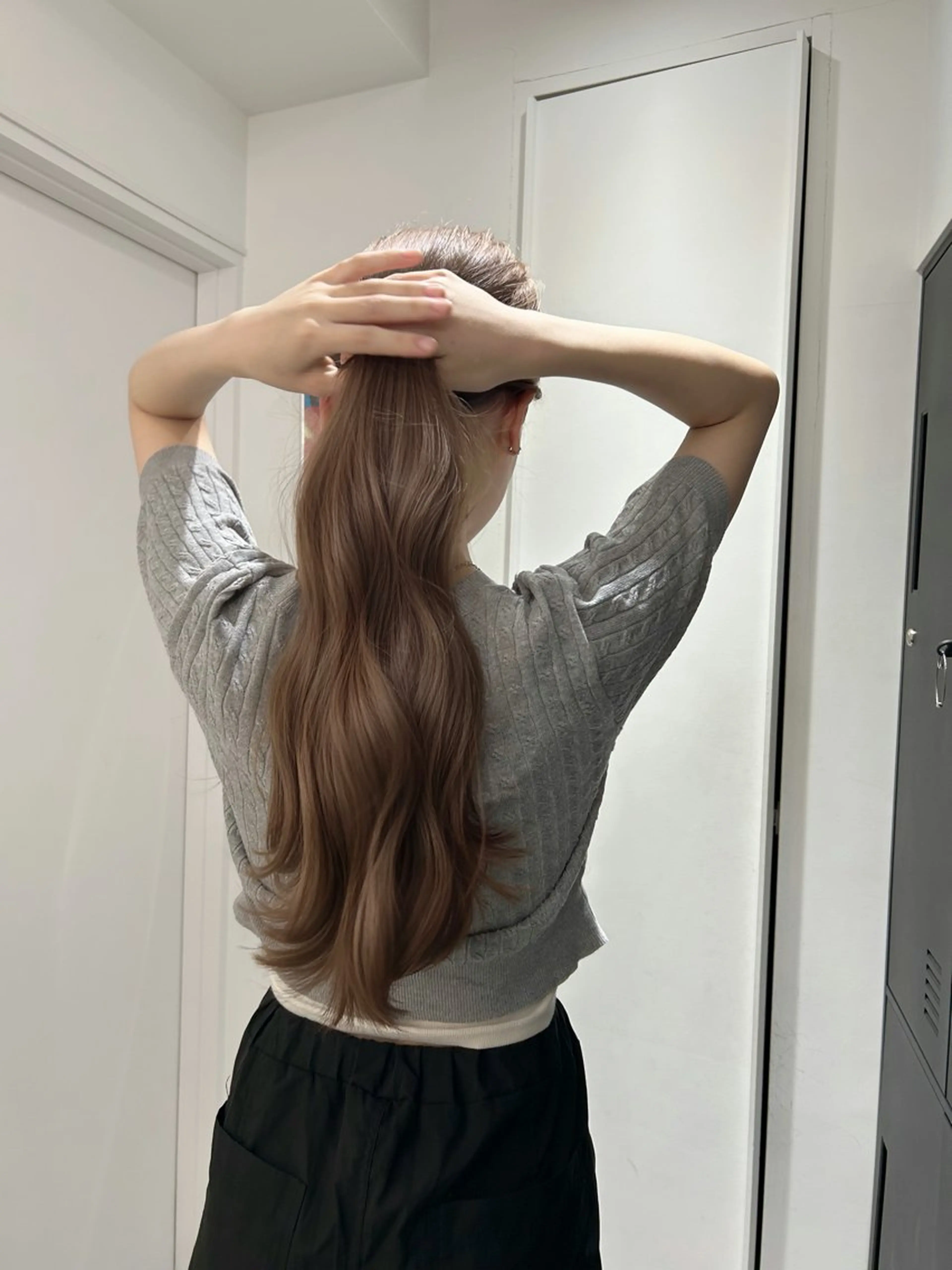 ロング カラー ベージュカラー ブリーチ ブラウンカラー ブラウンベージュ チョコレートブラウン ヘアカラー トリートメント 💍透明感 💖艶ミルクティーのヘアスタイル