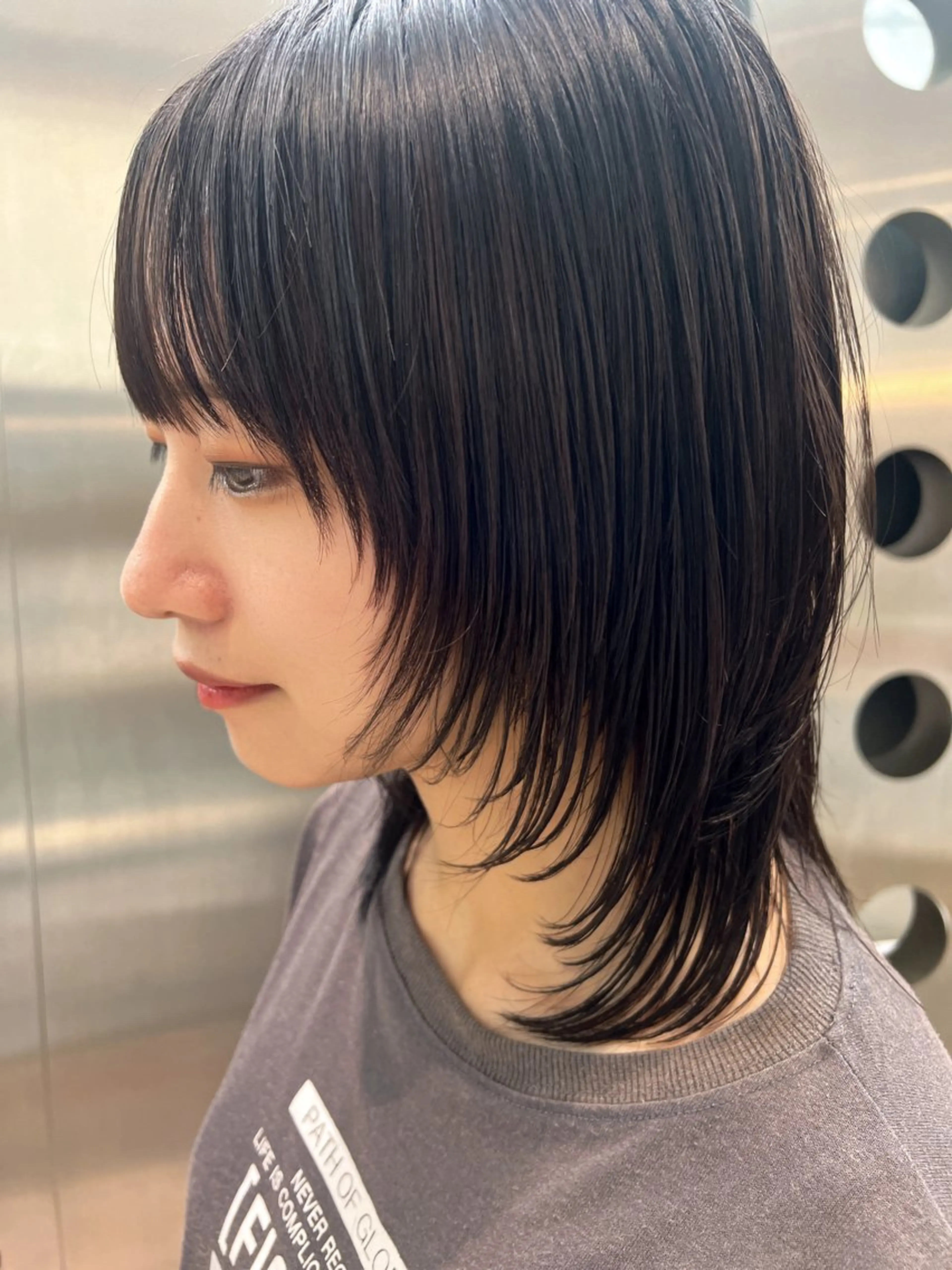 ミディアム 顔周りカット レイヤーカット ウルフカット 堀江 /木下椋麻のヘアスタイル