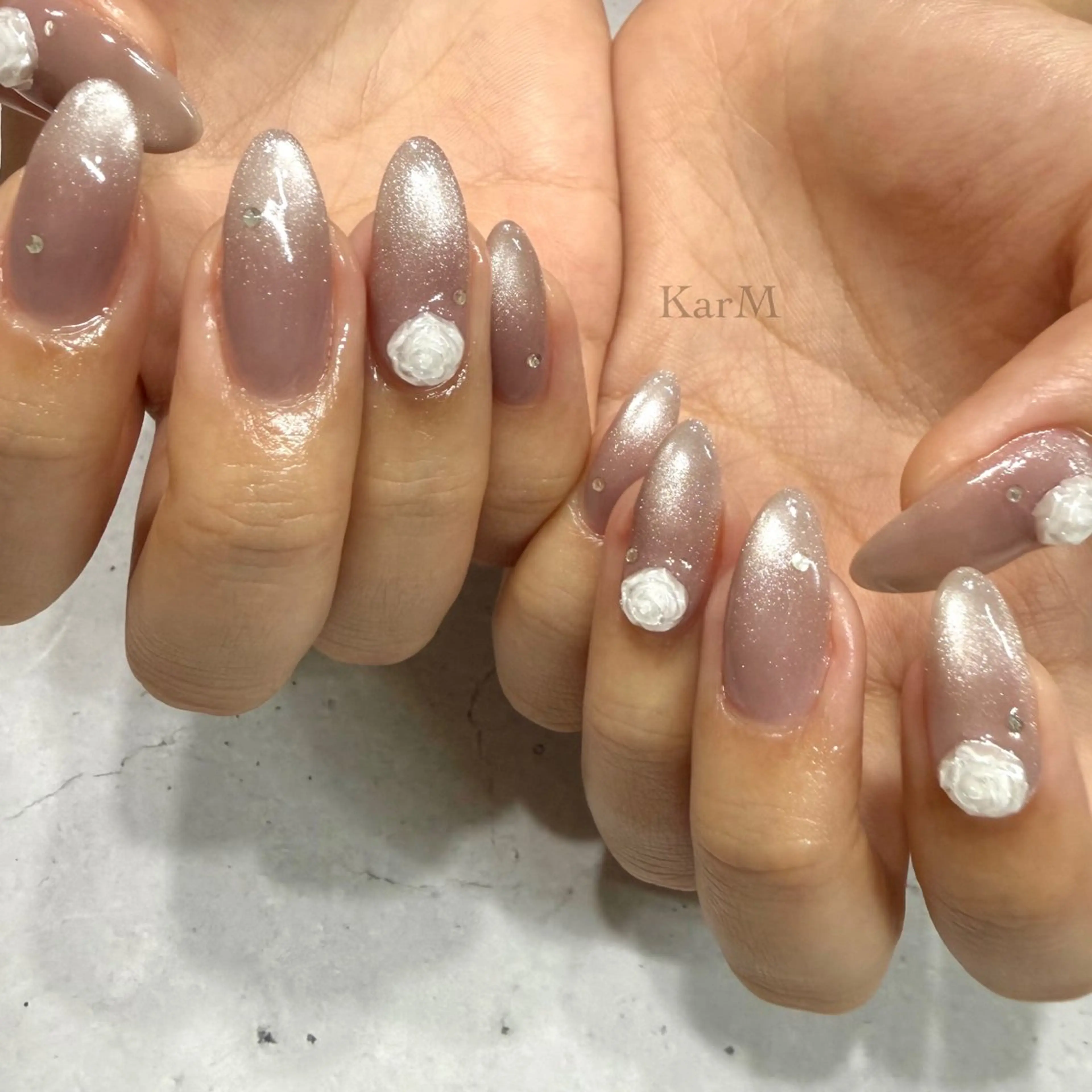 ネイル オーロラネイル チークネイル ドット フラッシュネイル フレンチネイル ハンドネイル ogino karinのネイルデザイン