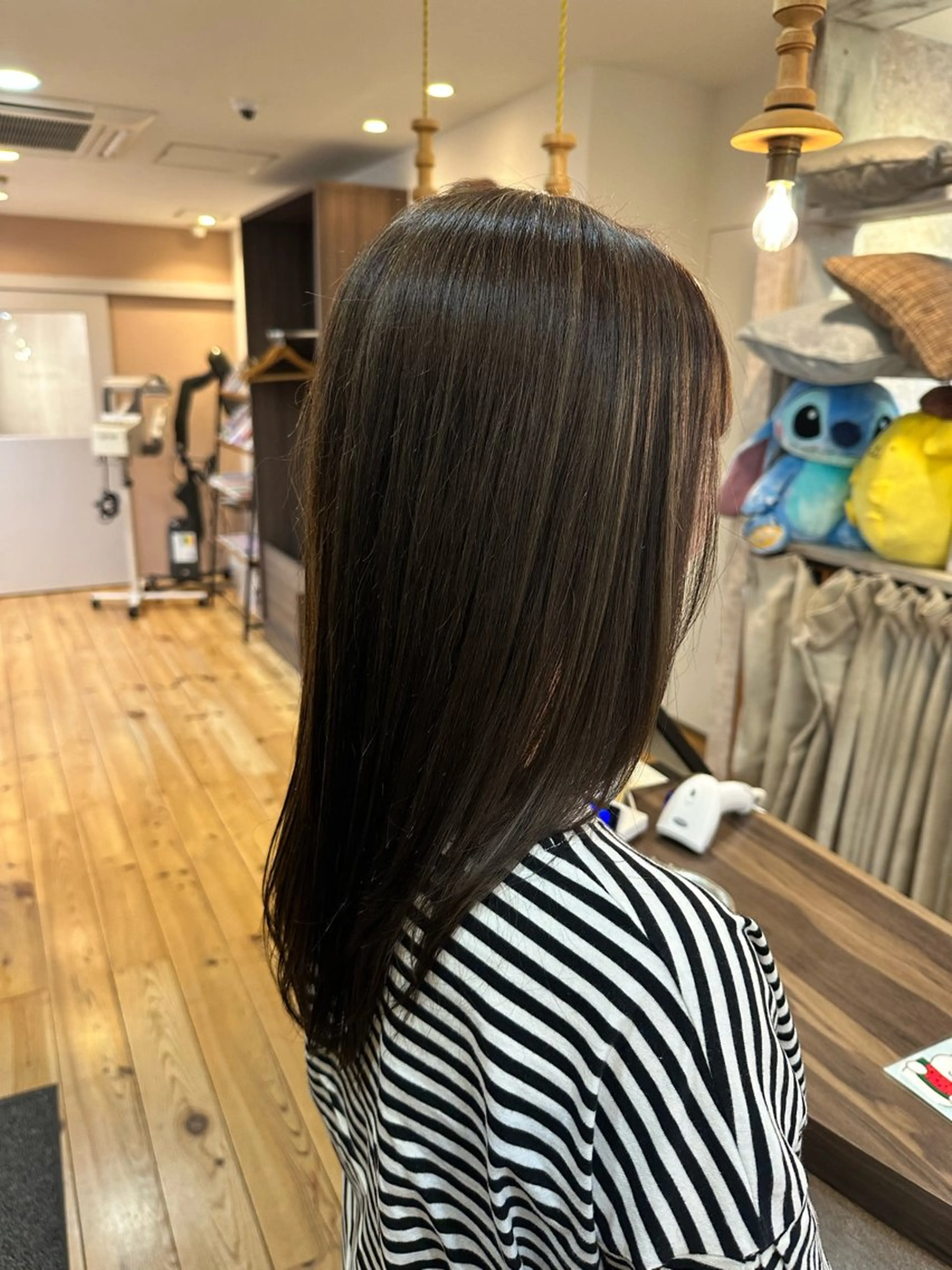ロング カラー 渡部 楓葉のヘアスタイル