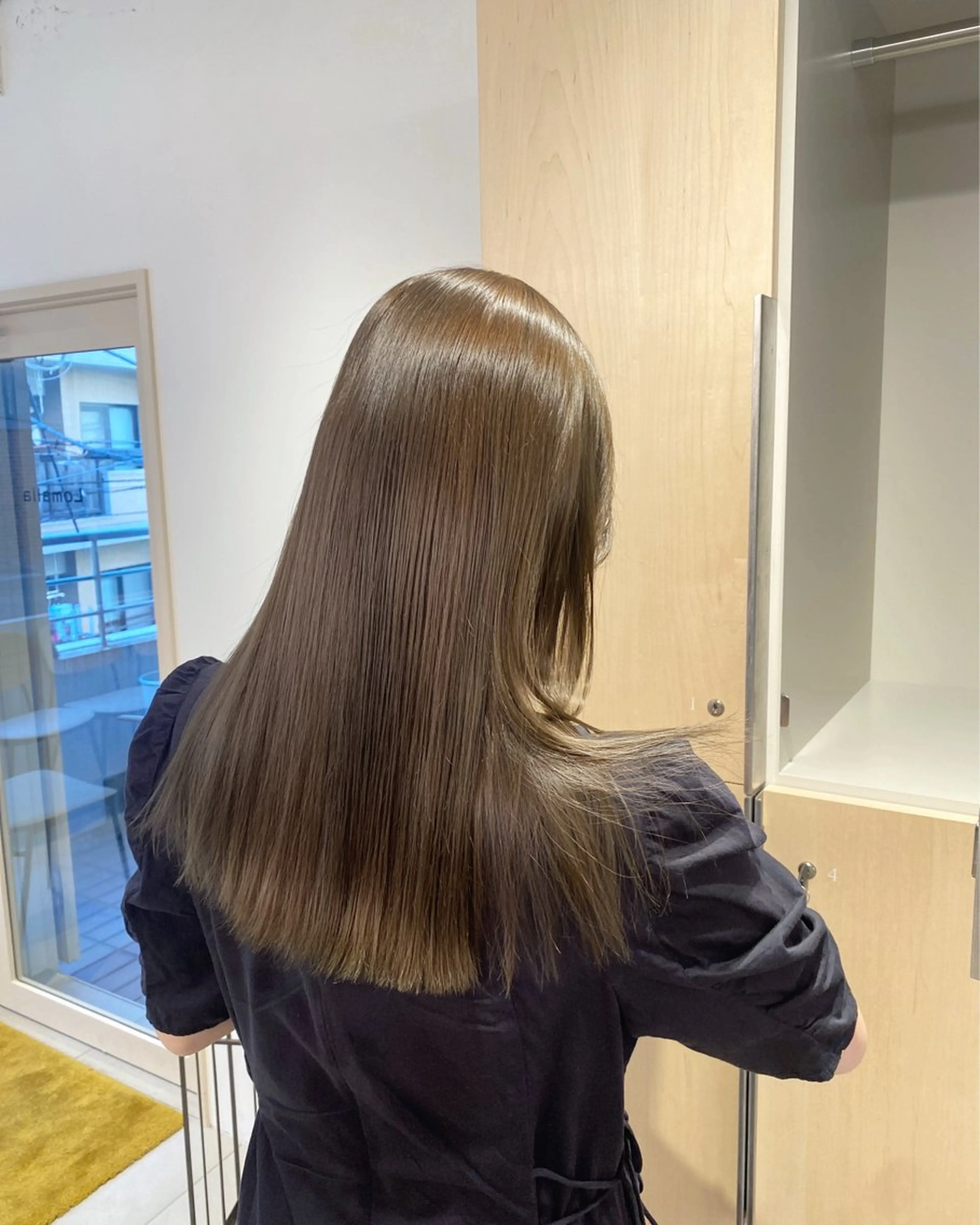 ロング カラー ブリーチ ダブルカラー ブリーチなしカラー あくつ りおのマツエク・マツパデザイン