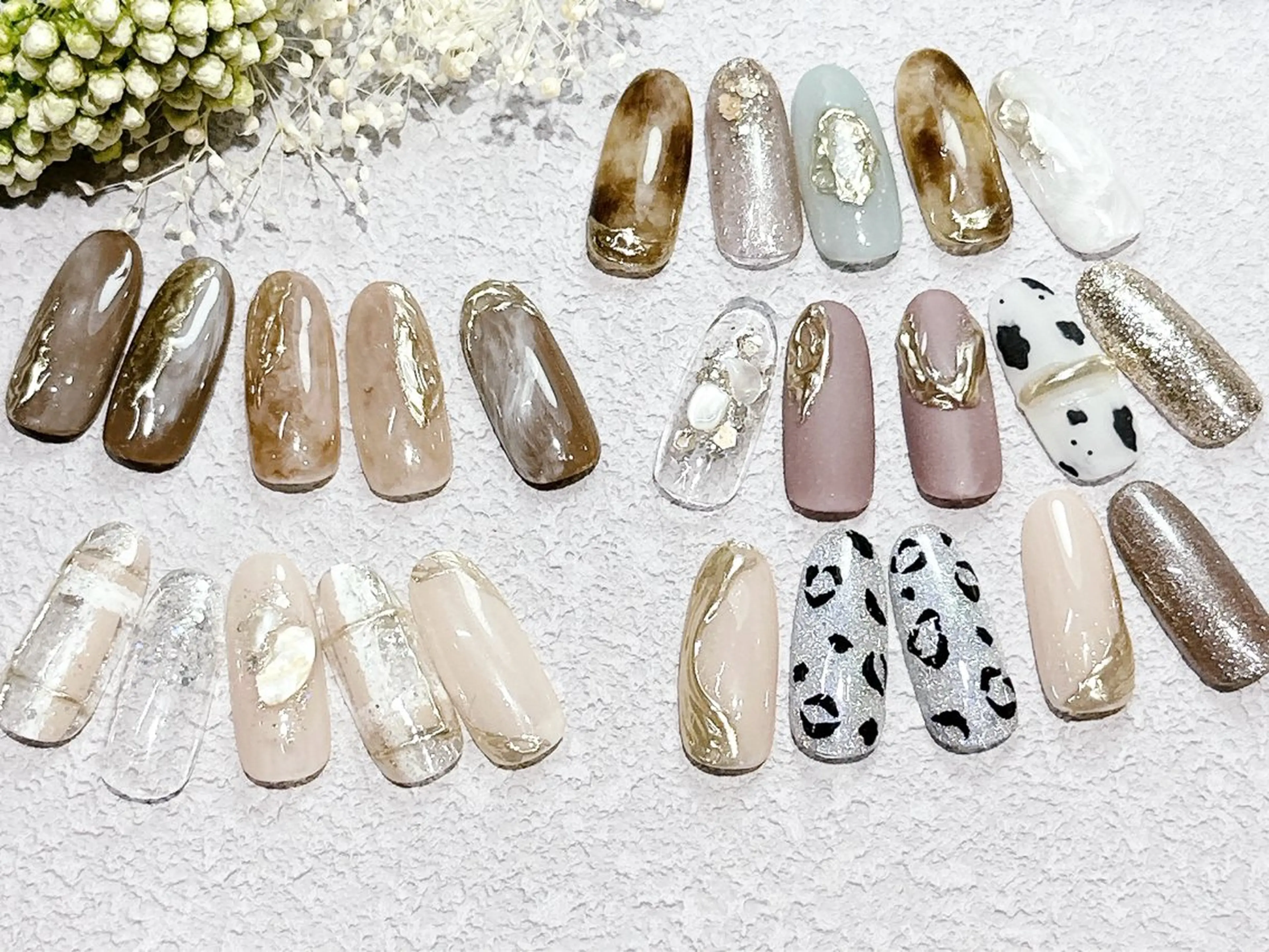 ネイル オーロラネイル べっ甲ネイル ジェルネイル ニュアンスネイル オフィスネイル ネイルサロン パールのネイルデザイン