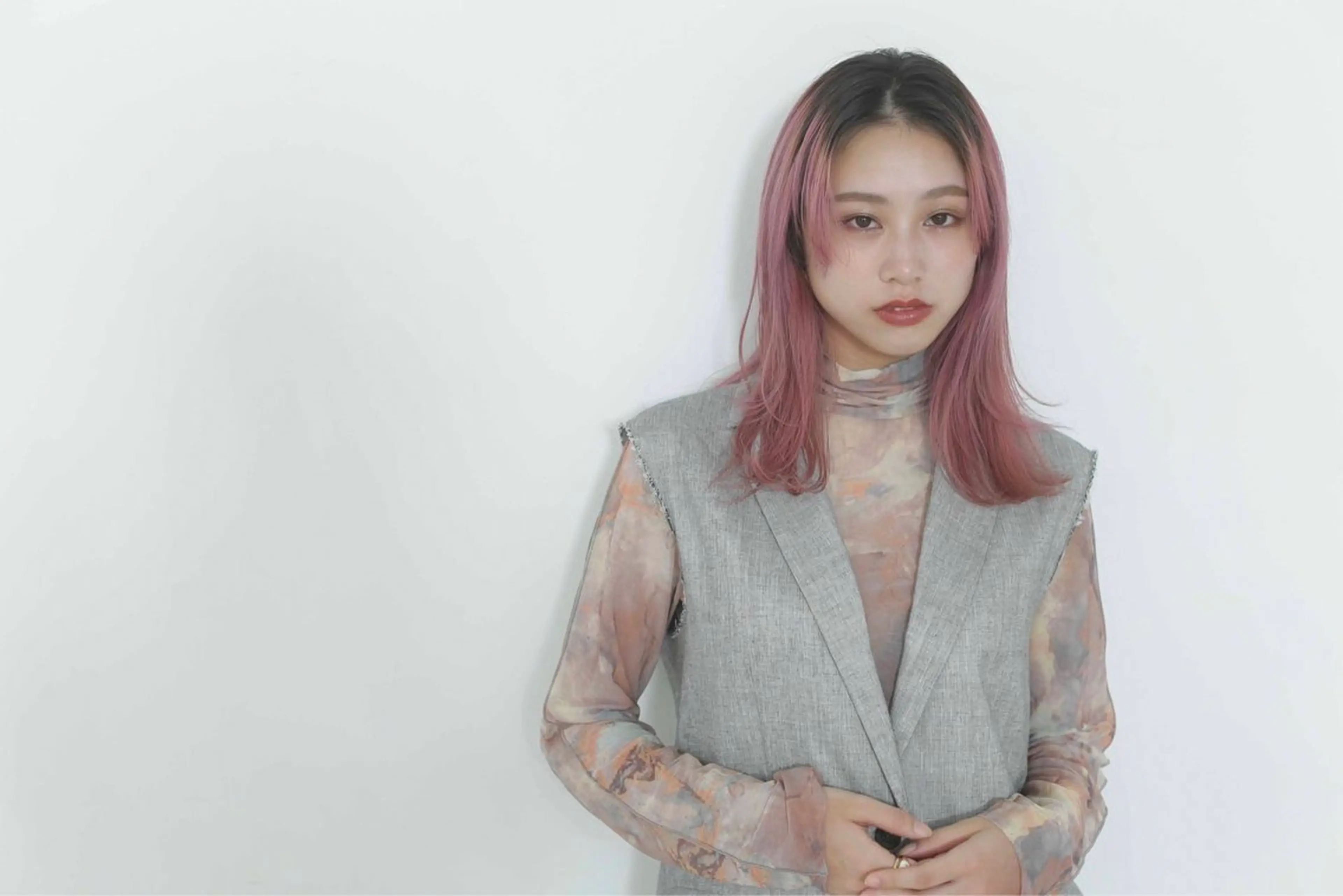 セミロング ヘアカラー トリートメント 髪を綺麗に伸ばす人/ 艶髪✨️針田 綾音✨のヘアスタイル