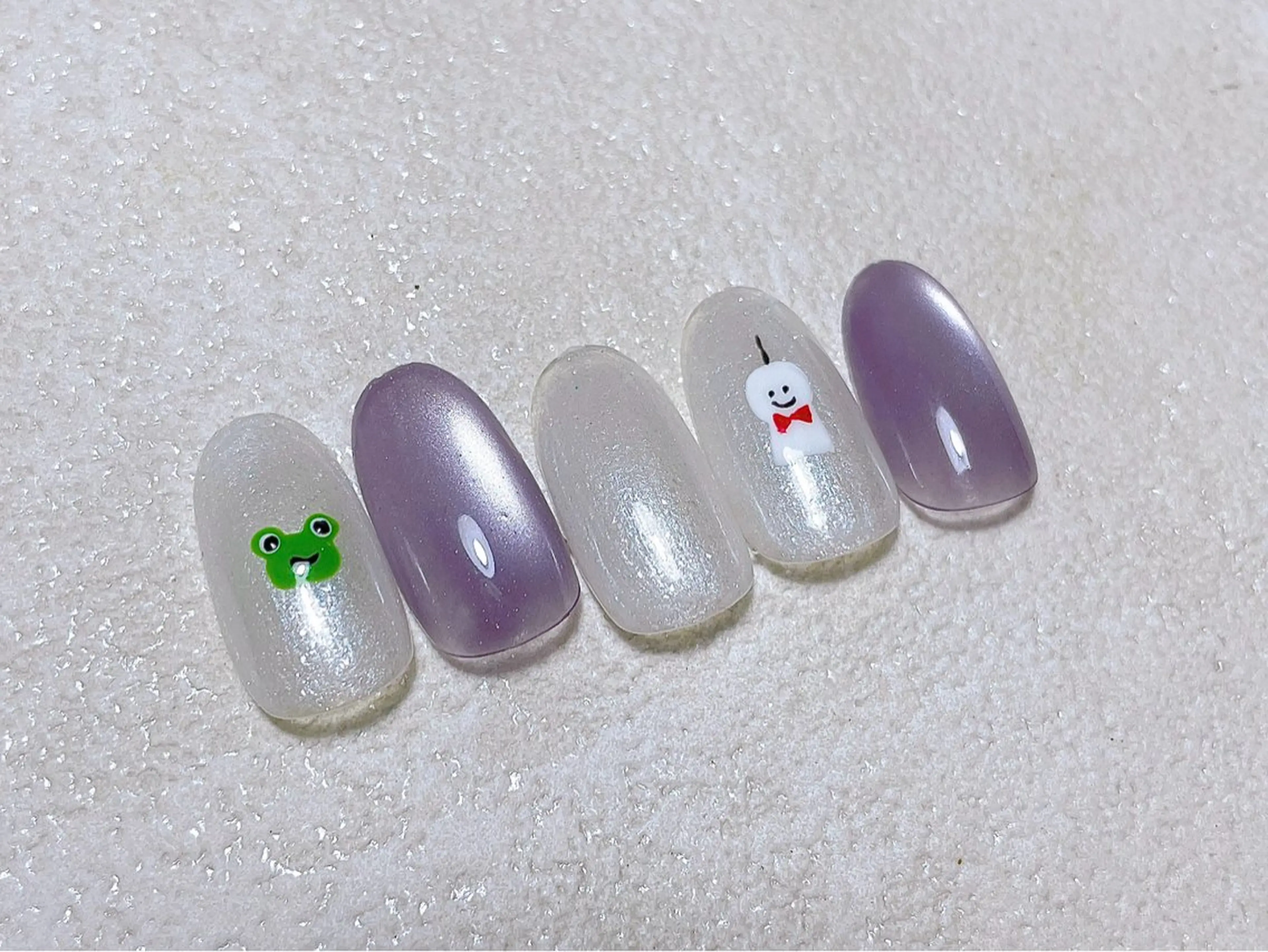ネイル オーロラネイル フラワーネイル フットネイル フレンチネイル ジェルネイル ハンドネイル mogunail &blowのネイルデザイン
