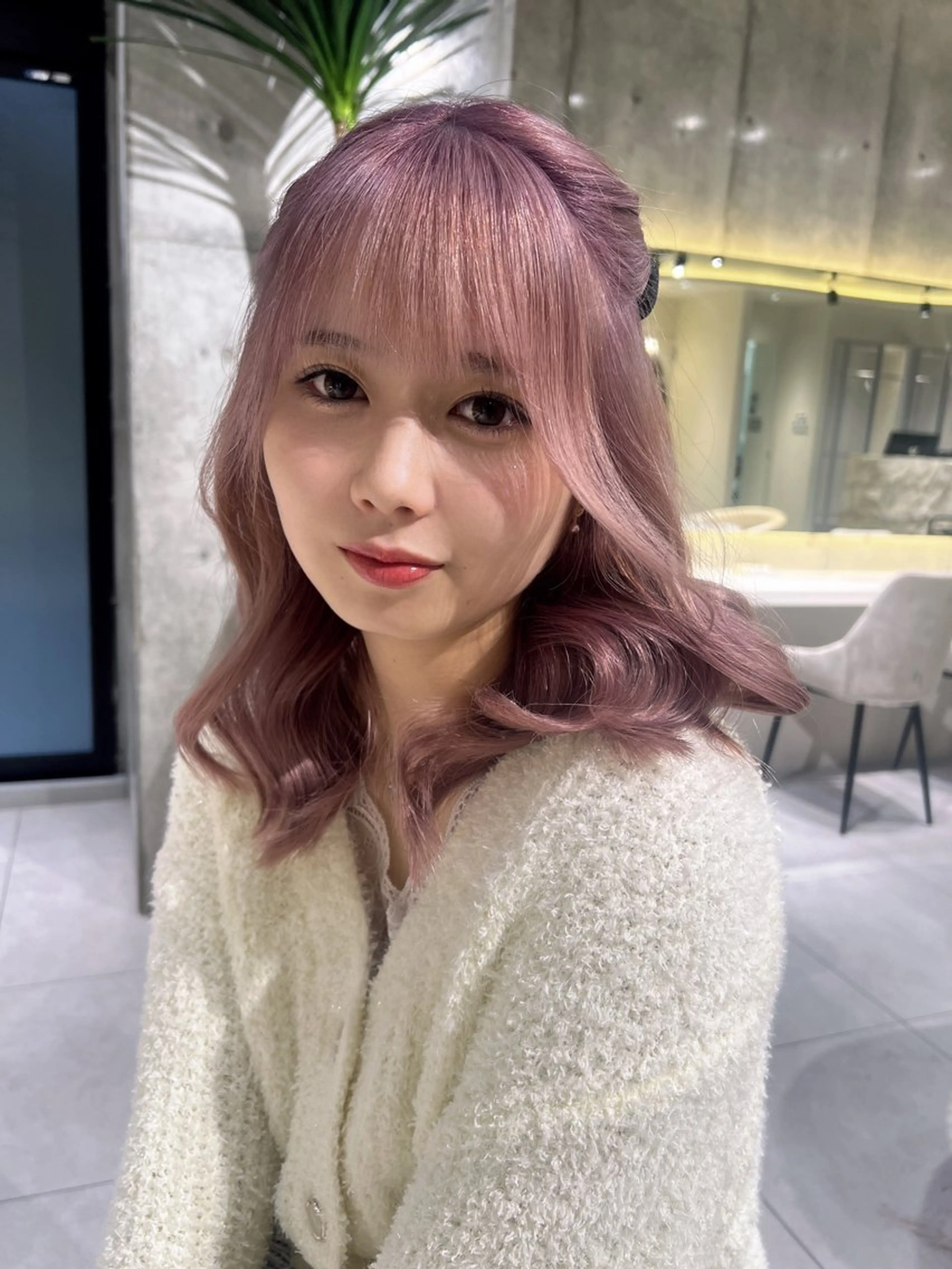 ミディアム カット ヘアカラー トリートメント 顔周り🇰🇷韓国 レイヤー/モエのヘアスタイル