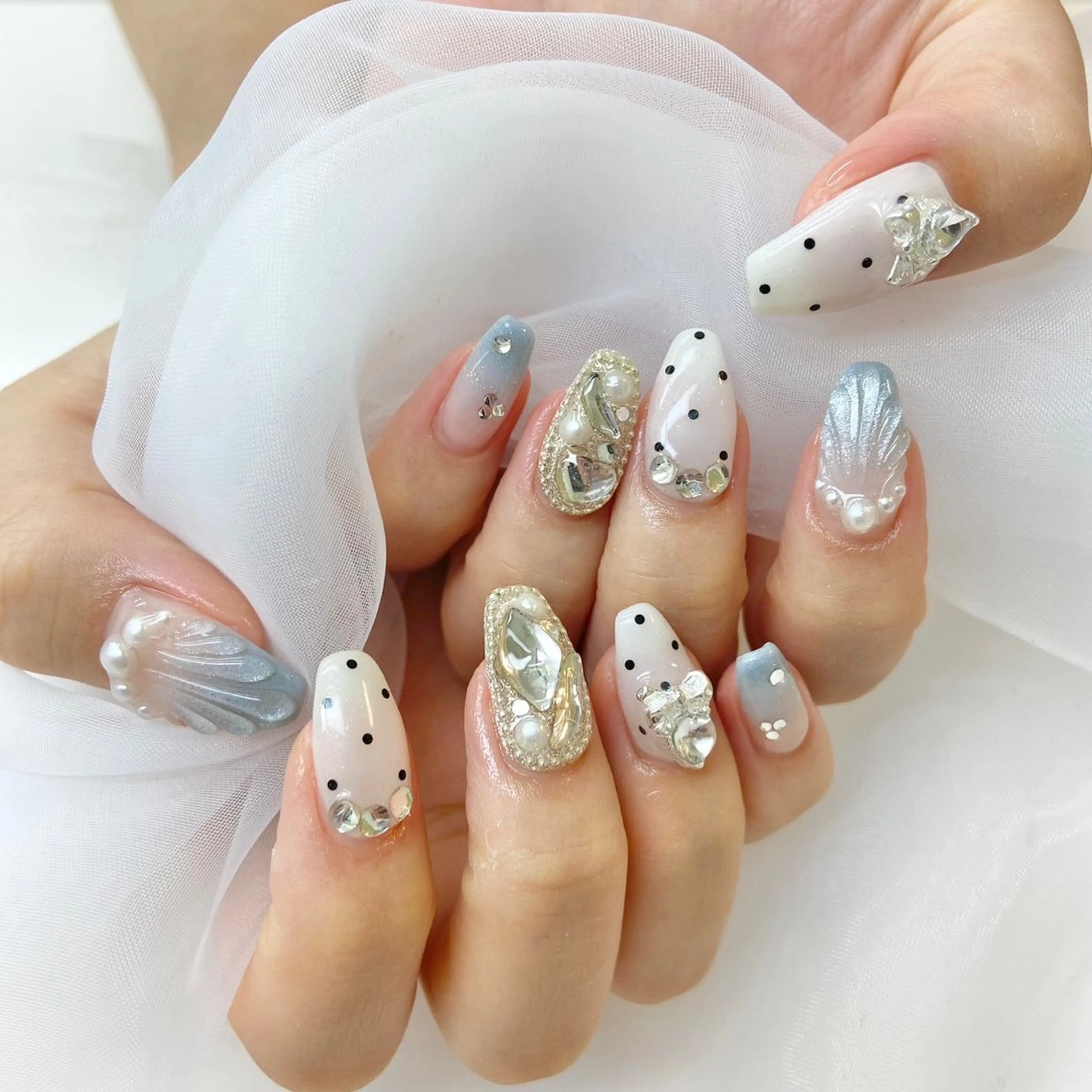 ミディアム ハンドネイル nail jaol池袋店所属・ネイルJaol 池袋のネイルデザイン