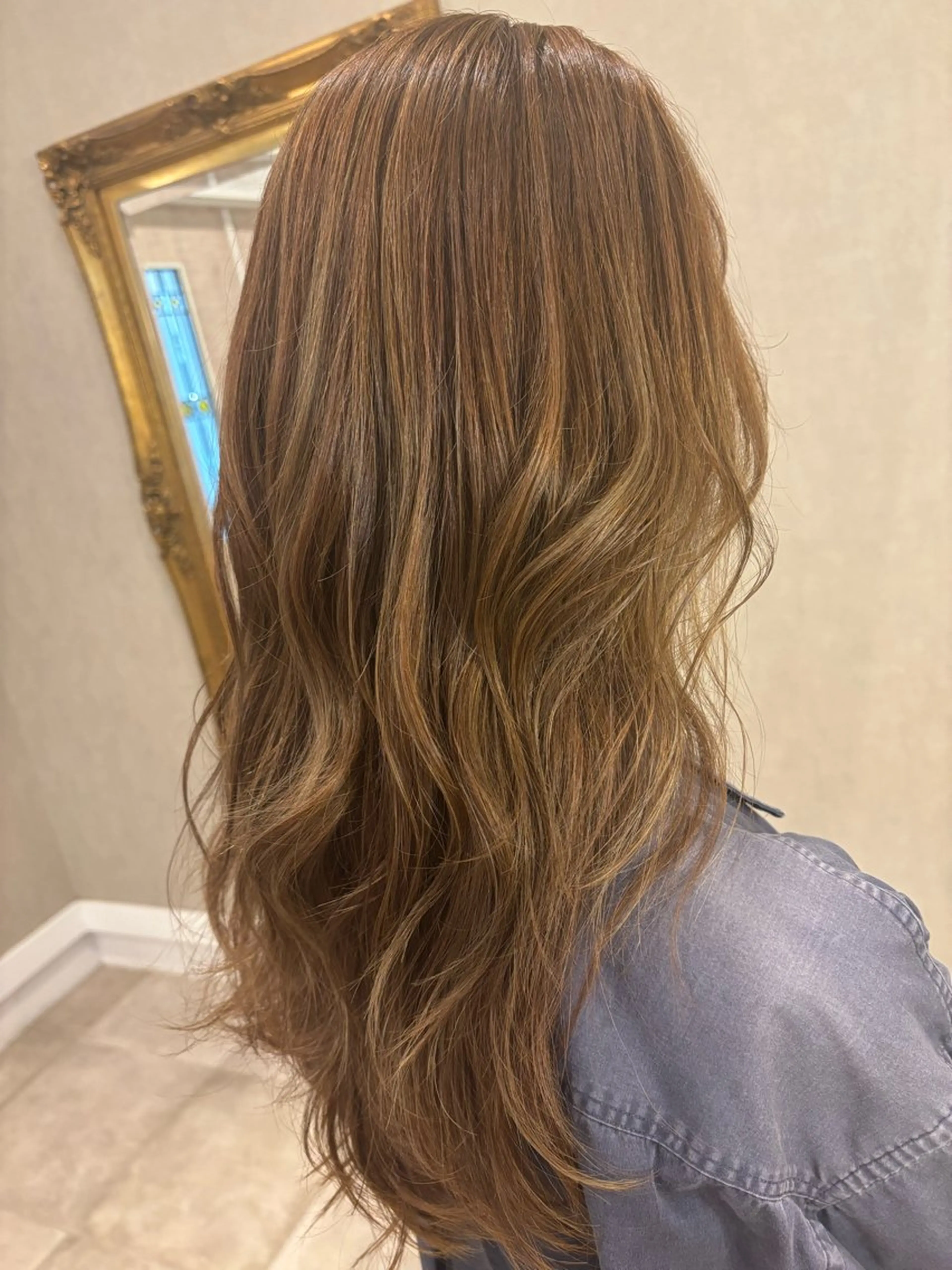 ロング 坂本 蘭のヘアスタイル