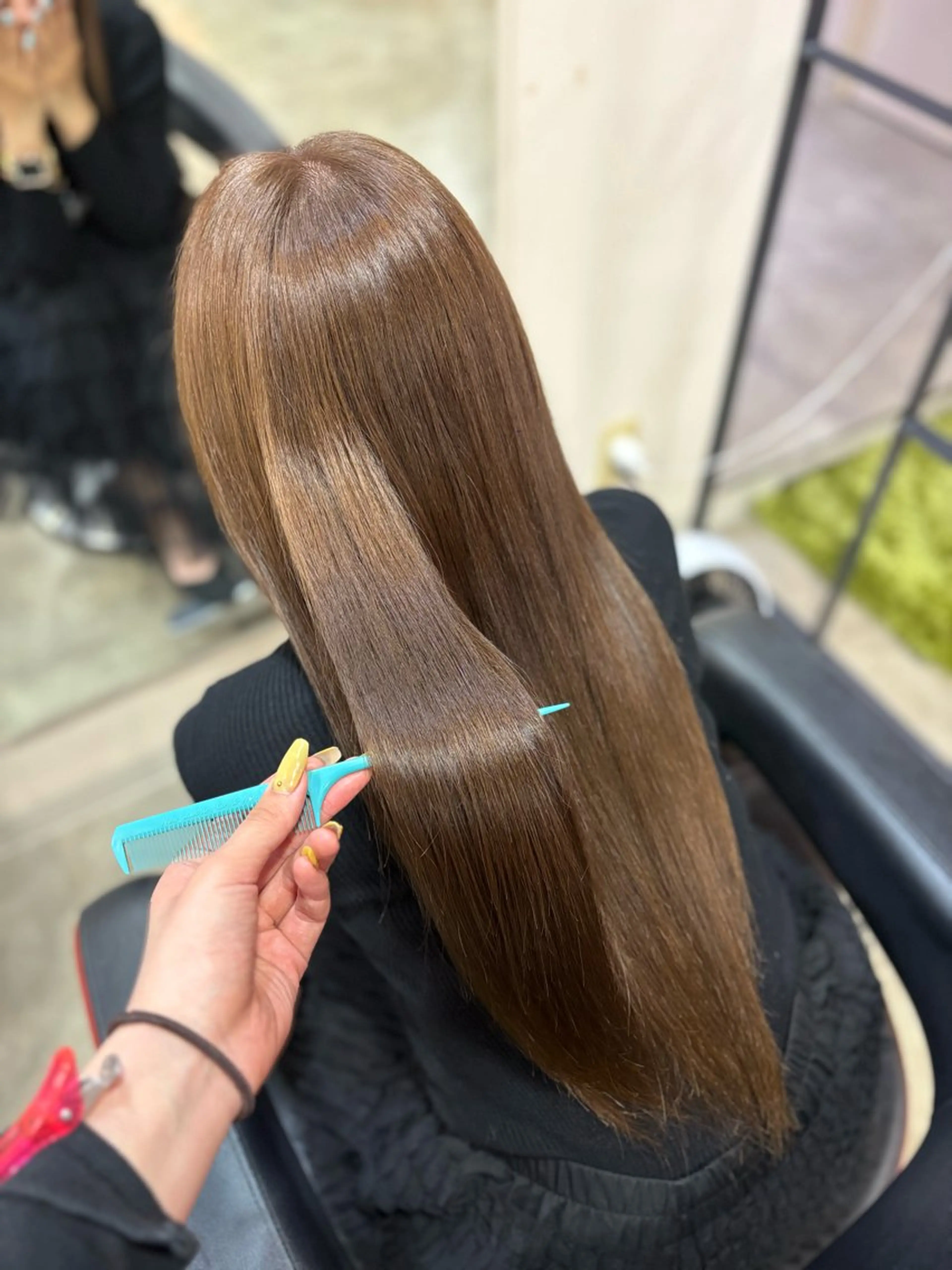 カラー W_SALON CONOCAのヘアスタイル