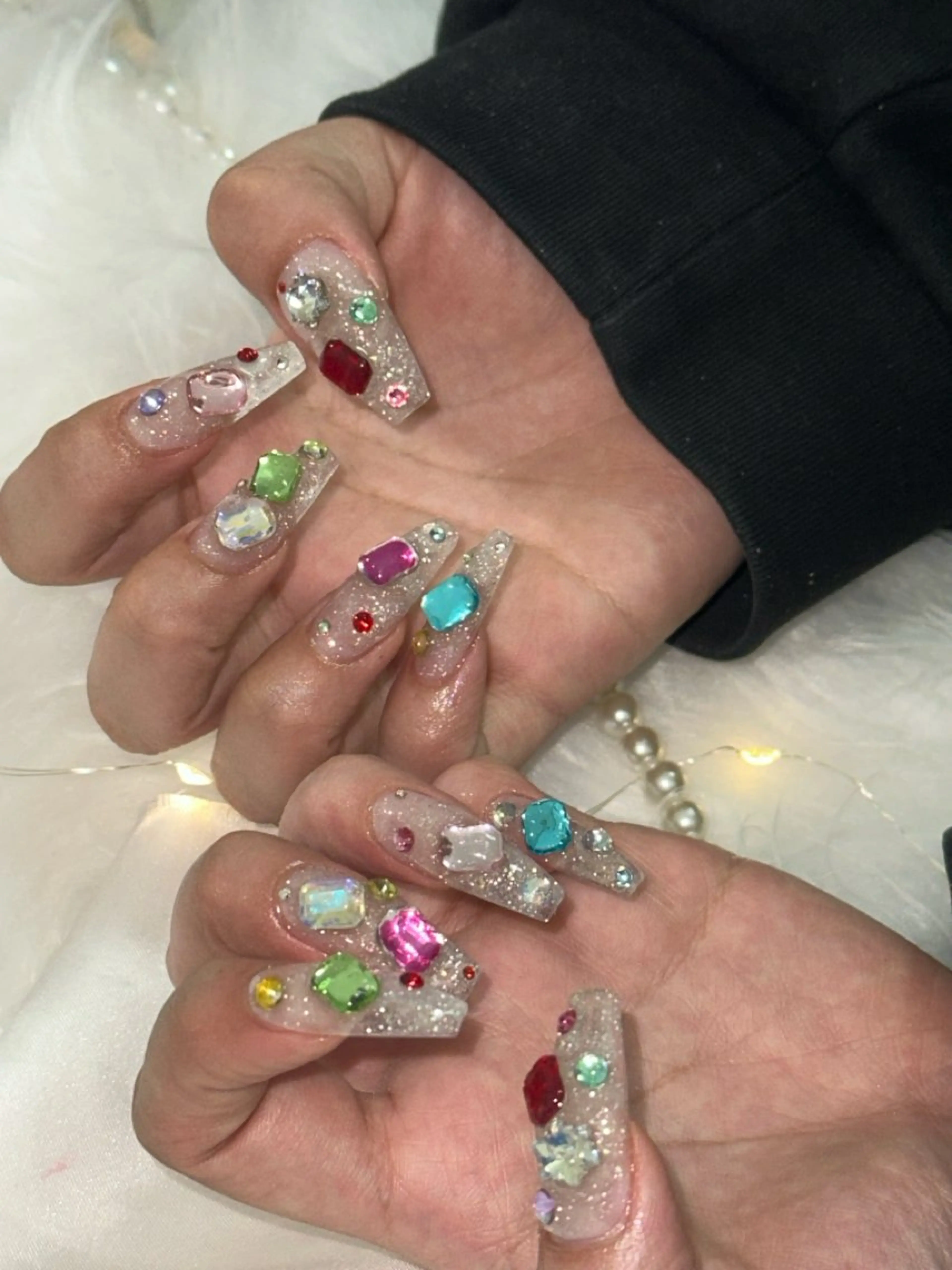 ネイル キラキラネイル ハンドネイル Nailsalon SKiのネイルデザイン