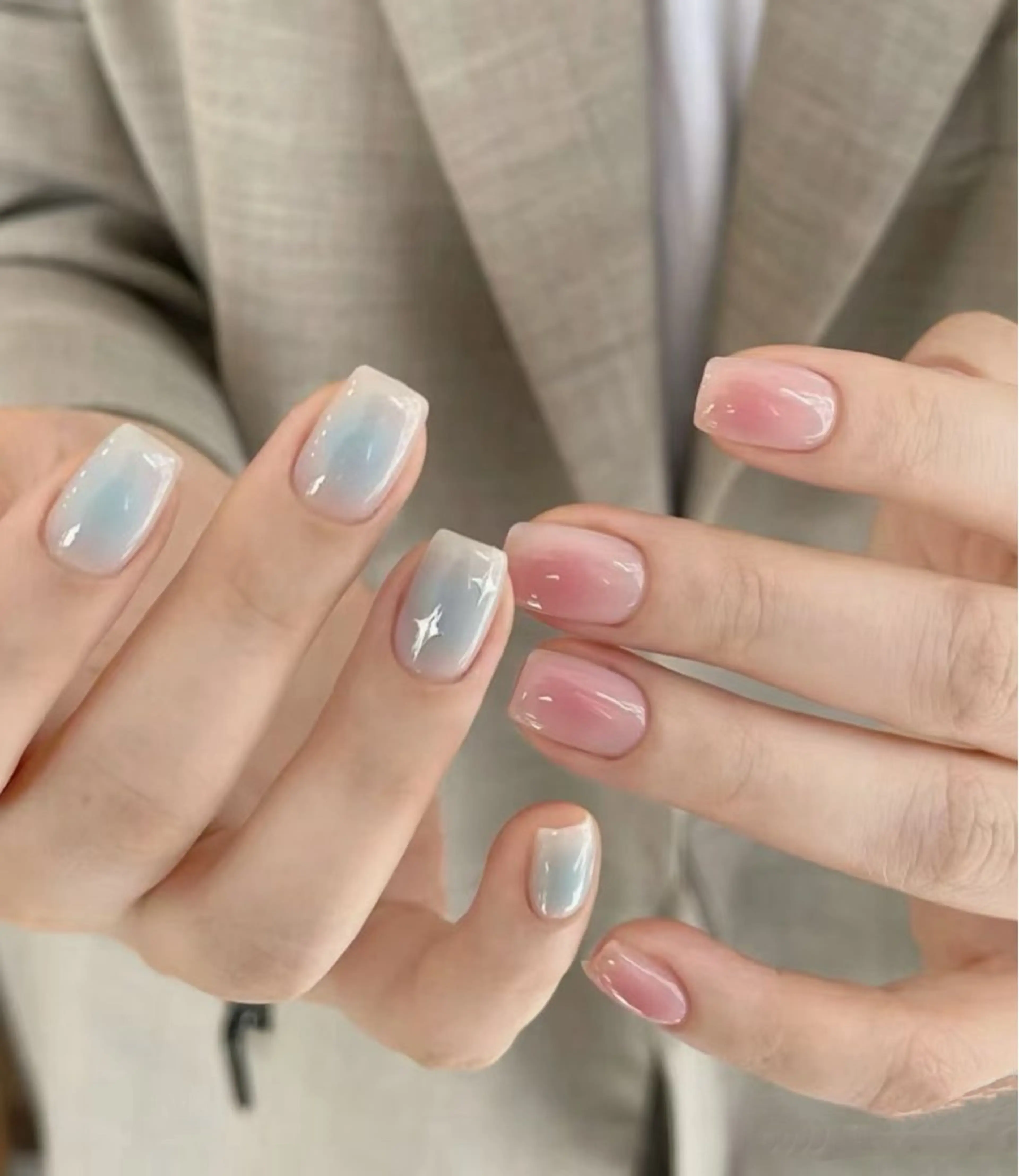 ネイル アートネイル オーロラネイル チークネイル フレンチネイル ガラスフレンチ 🎀YooLi Nail salonのネイルデザイン