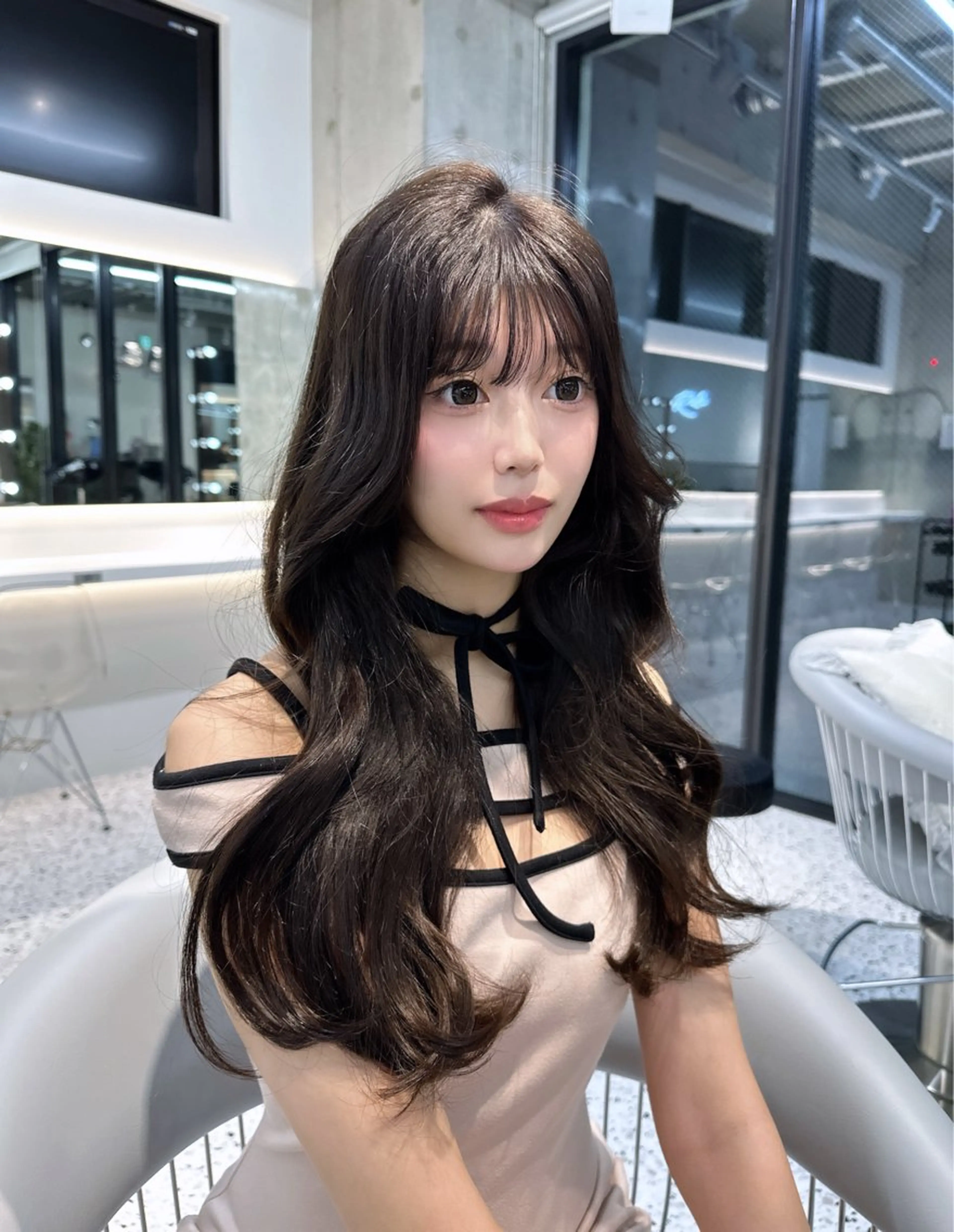 ロング yui🎀透明感 ベージュカラー／博多のヘアスタイル