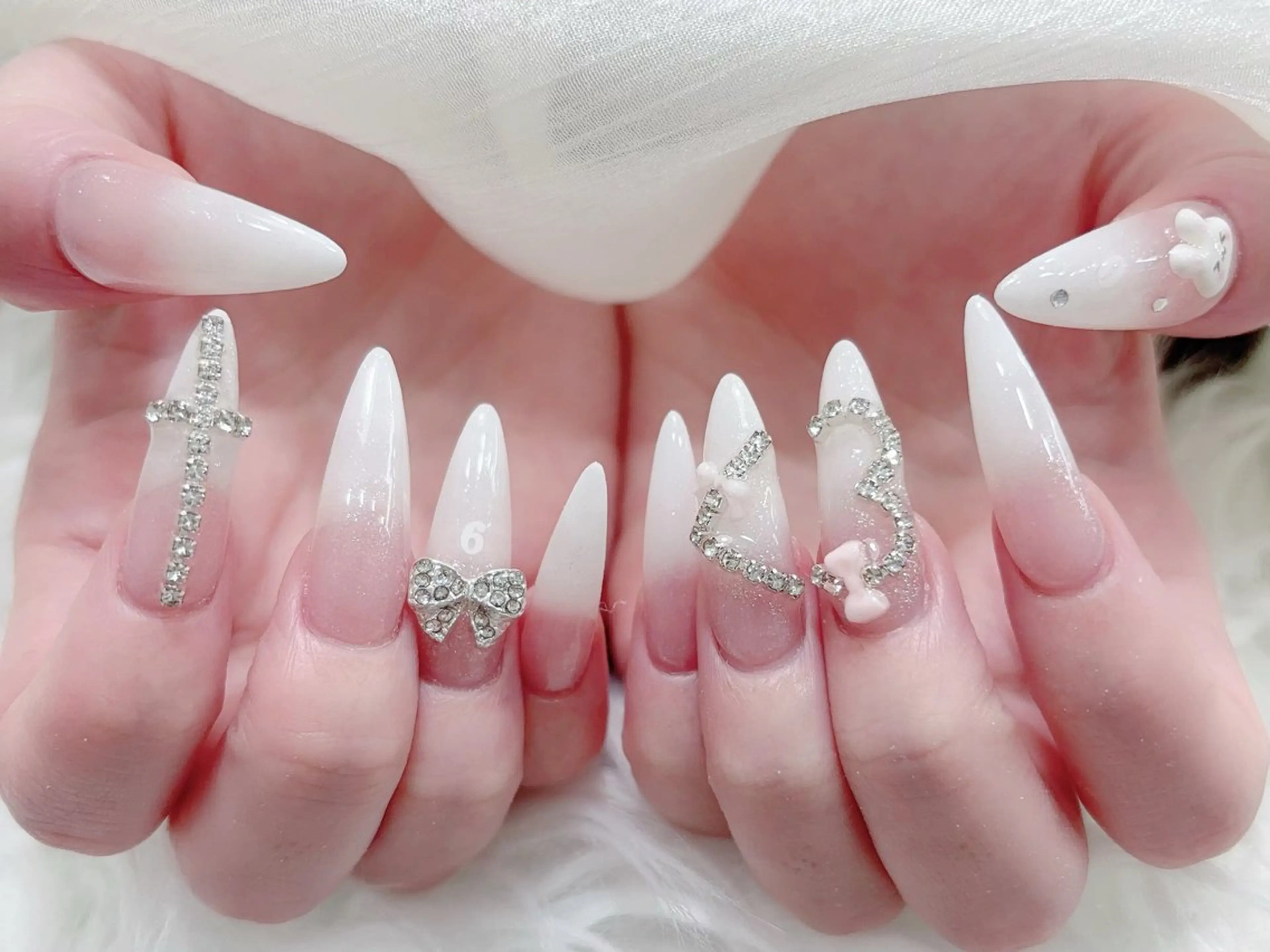 ネイル 成人式 マグネットネイル 大理石ネイル(マーブル) リボン 夏ネイル ハンドネイル MoMoA Nail ネイル長さ出し専門店のネイルデザイン