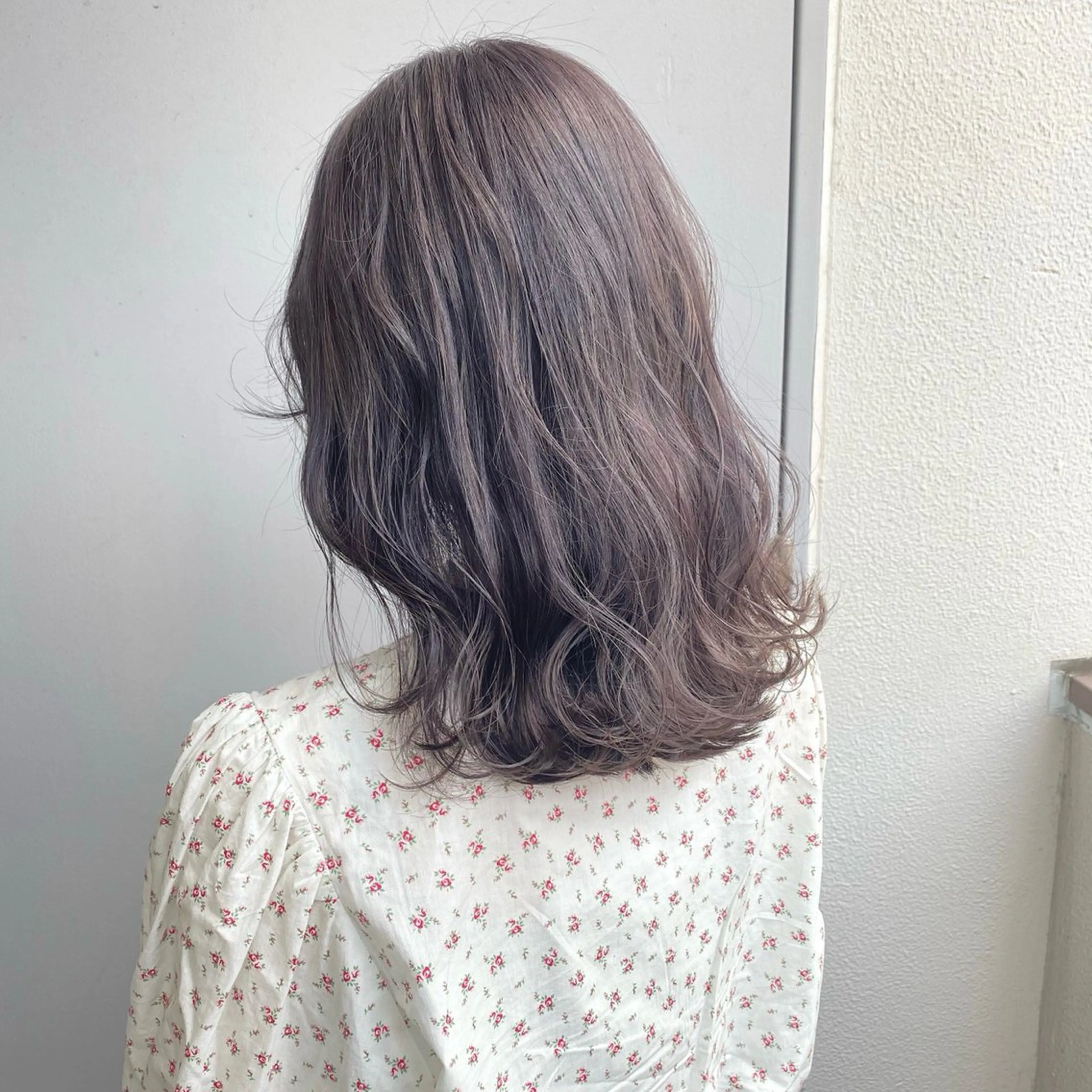 ミディアム 🍀yuria/ハイ トーン/ペールカラーのヘアスタイル