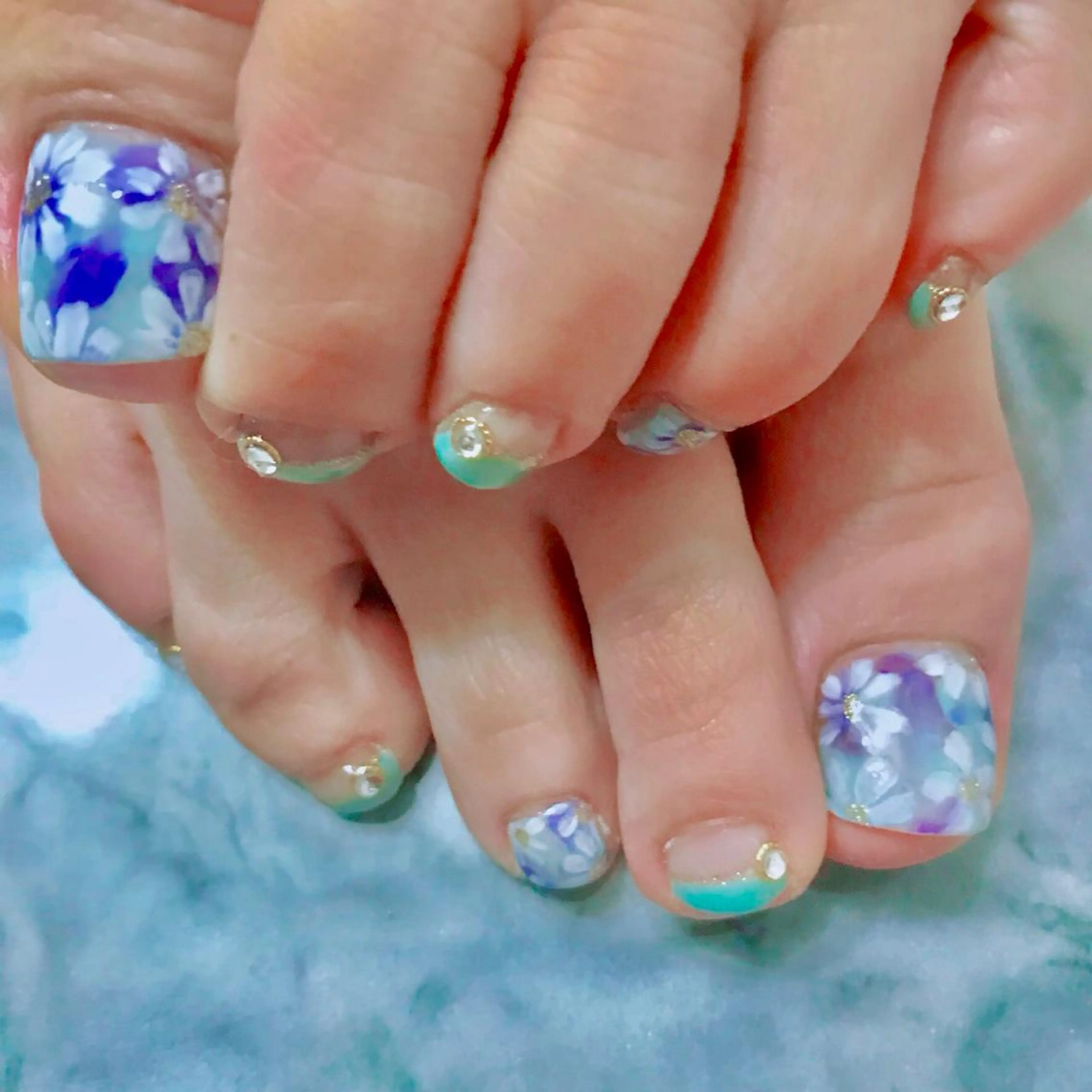 ネイル ENSIA エンシアのネイルデザイン