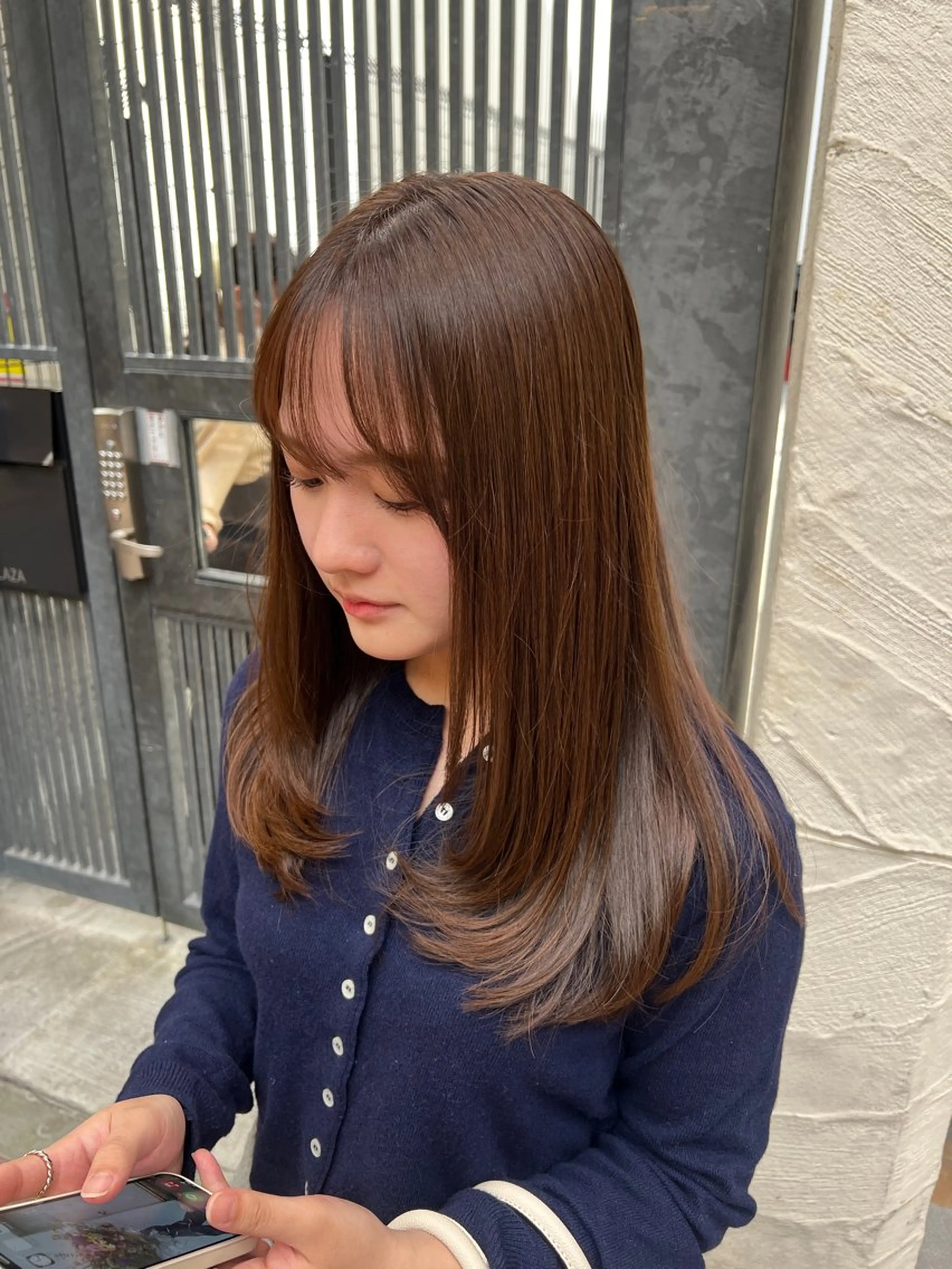 セミロング ナチュラル/艶髪 /牧野 佑菜のヘアスタイル