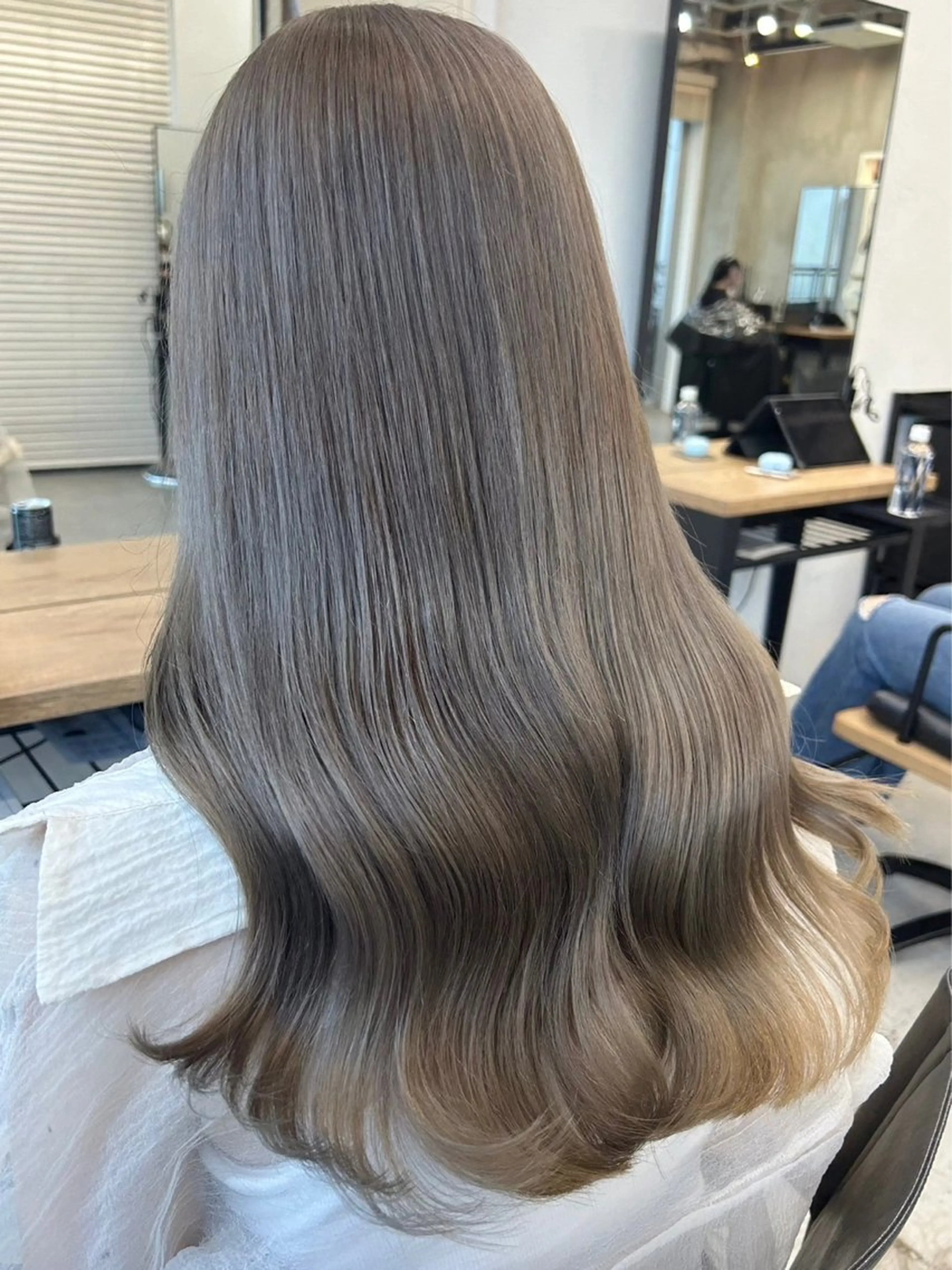 ロング カラー 🫐寒色系カラー 🫐ヤマナカリリカのヘアスタイル