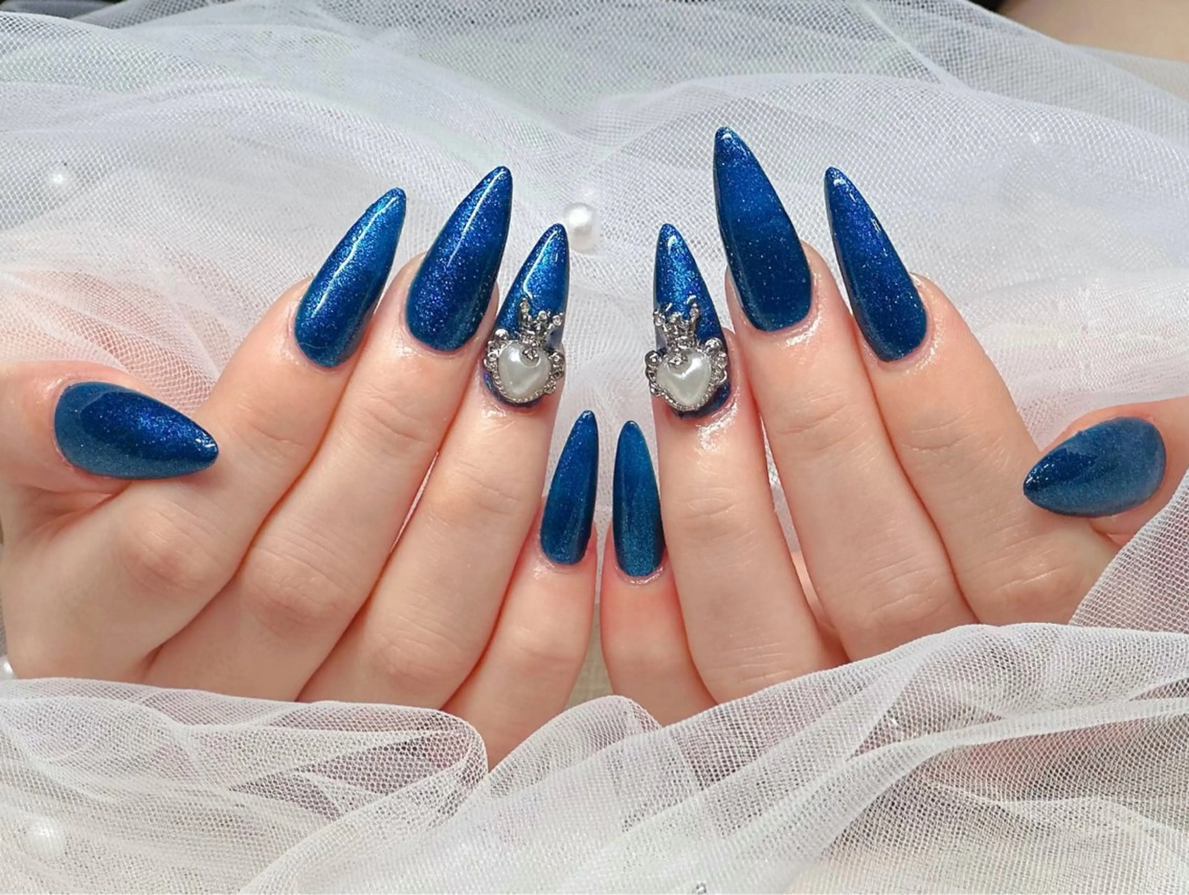 ネイル オーロラネイル ブルー チークネイル フットネイル フレンチネイル ハンドネイル REI レイのネイルデザイン