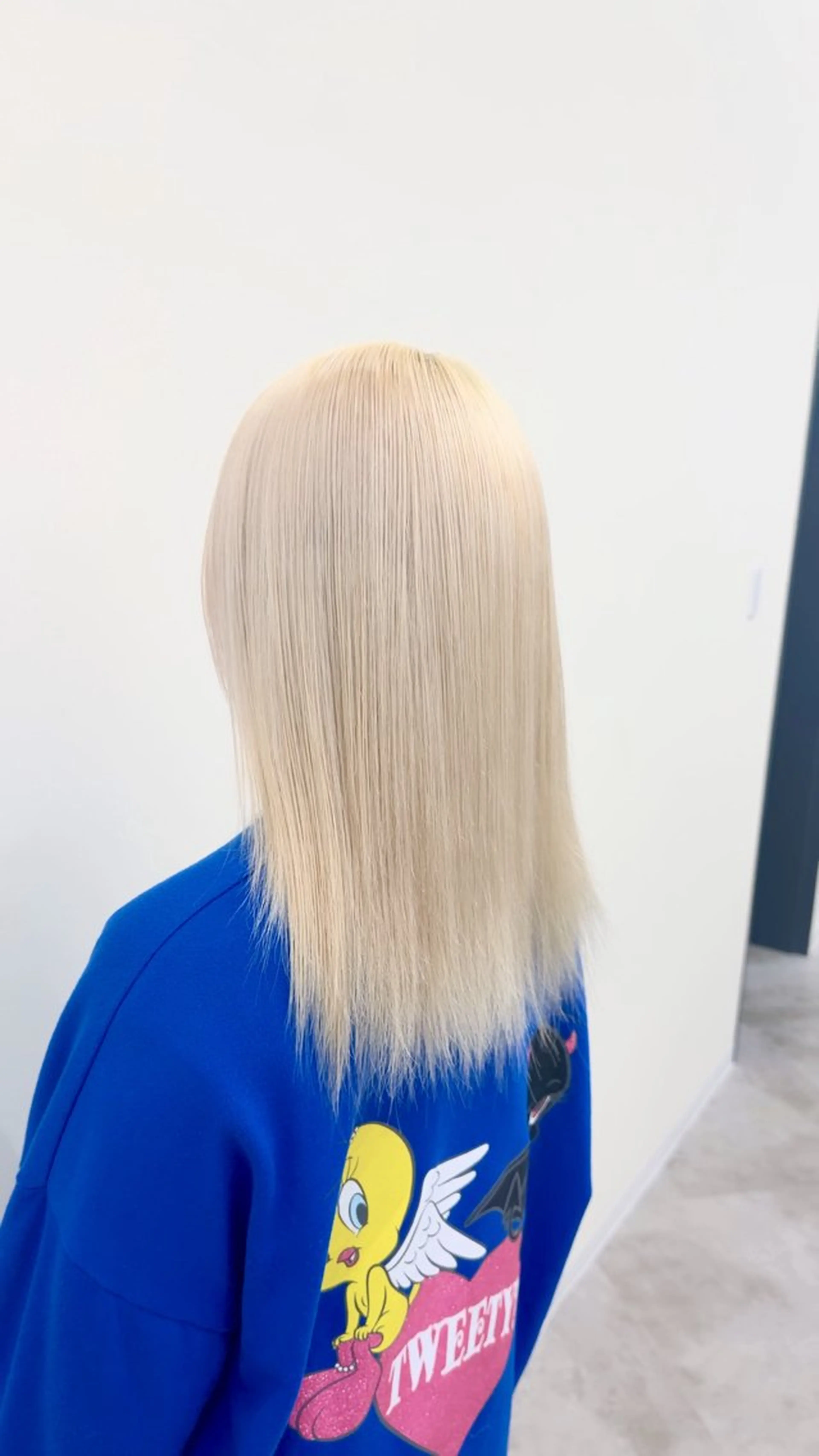 ミディアム カラー ベージュカラー ブロンド ブロンドベージュ ヘアサロンアウラ所属・旭岡龍明/ハイトーン /ケアブリーチのヘアスタイル